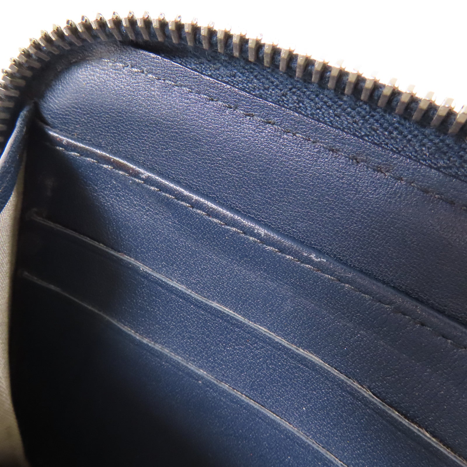 CHANEL 漆皮皮革Long Round Wallet銀扣長錢包