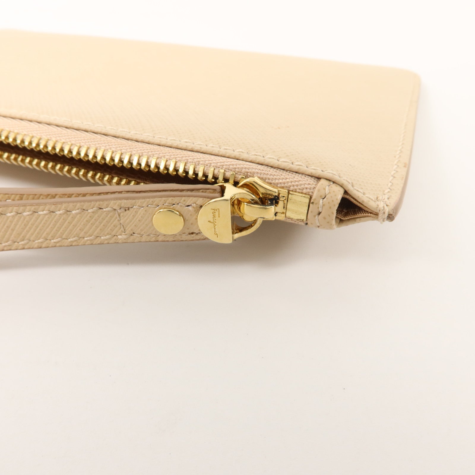 Salvatore Ferragamo 牛皮皮革Vara Bow Pouch小袋