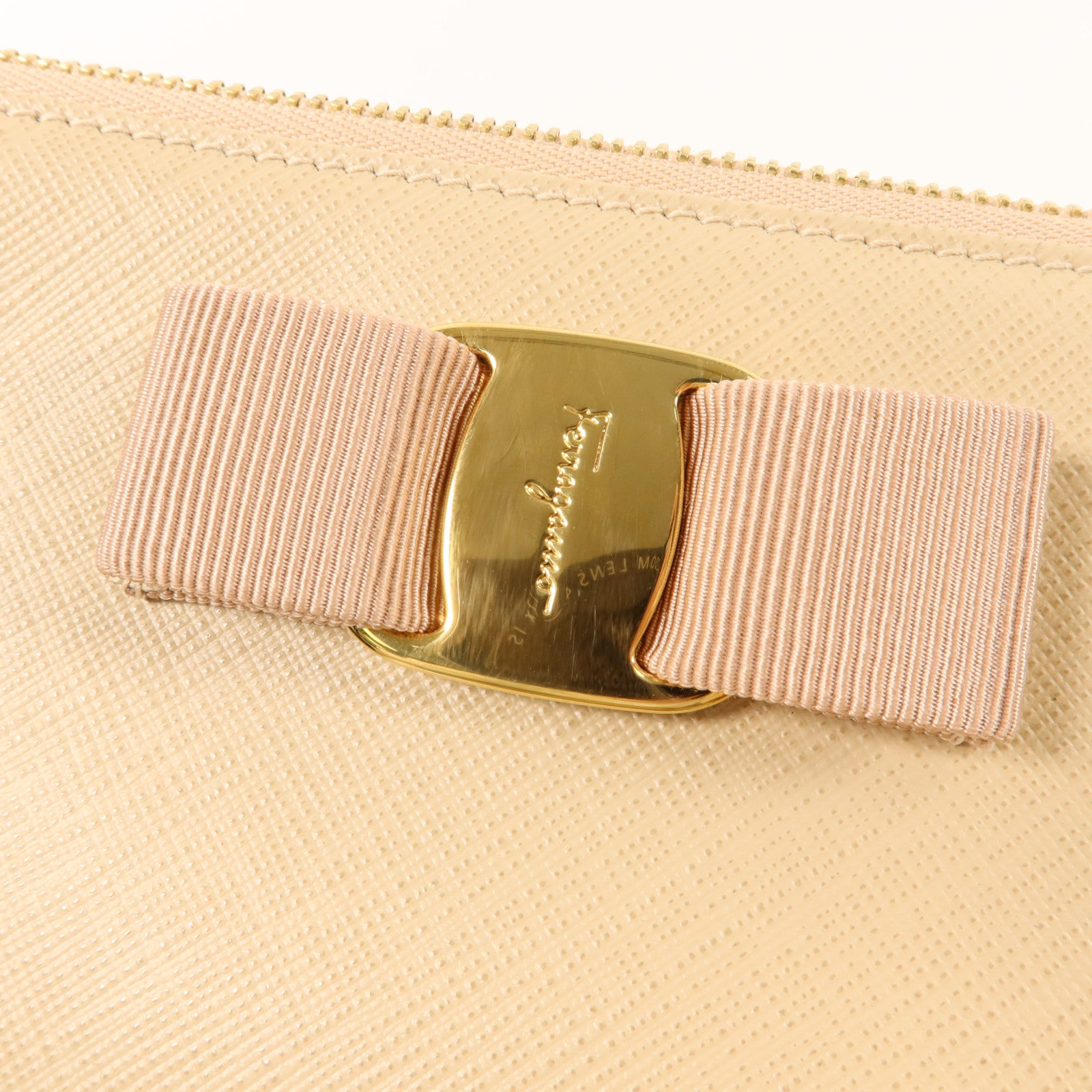 Salvatore Ferragamo 牛皮皮革Vara Bow Pouch小袋