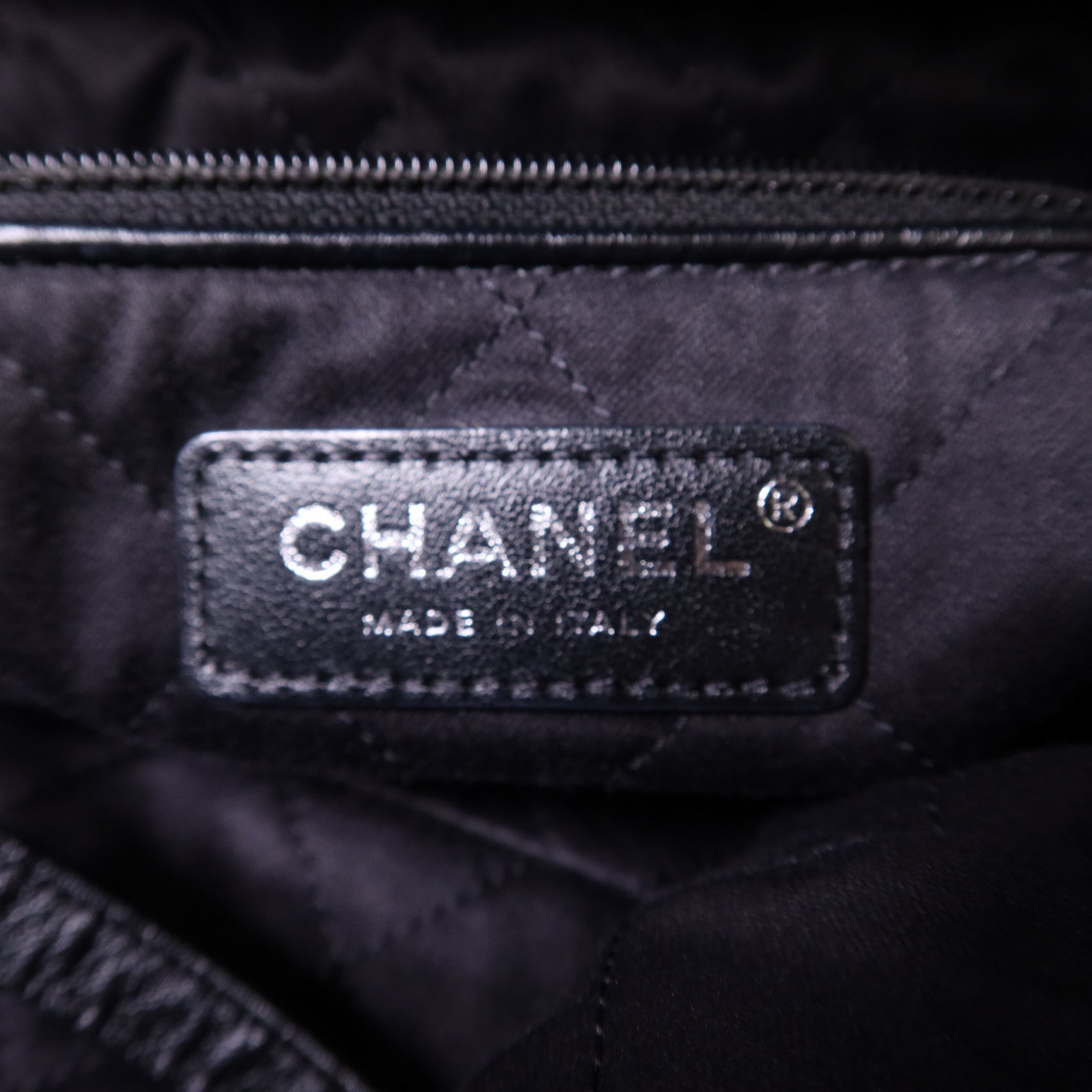 CHANEL 牛皮皮革Chanel 22 Small金扣鏈帶肩背袋