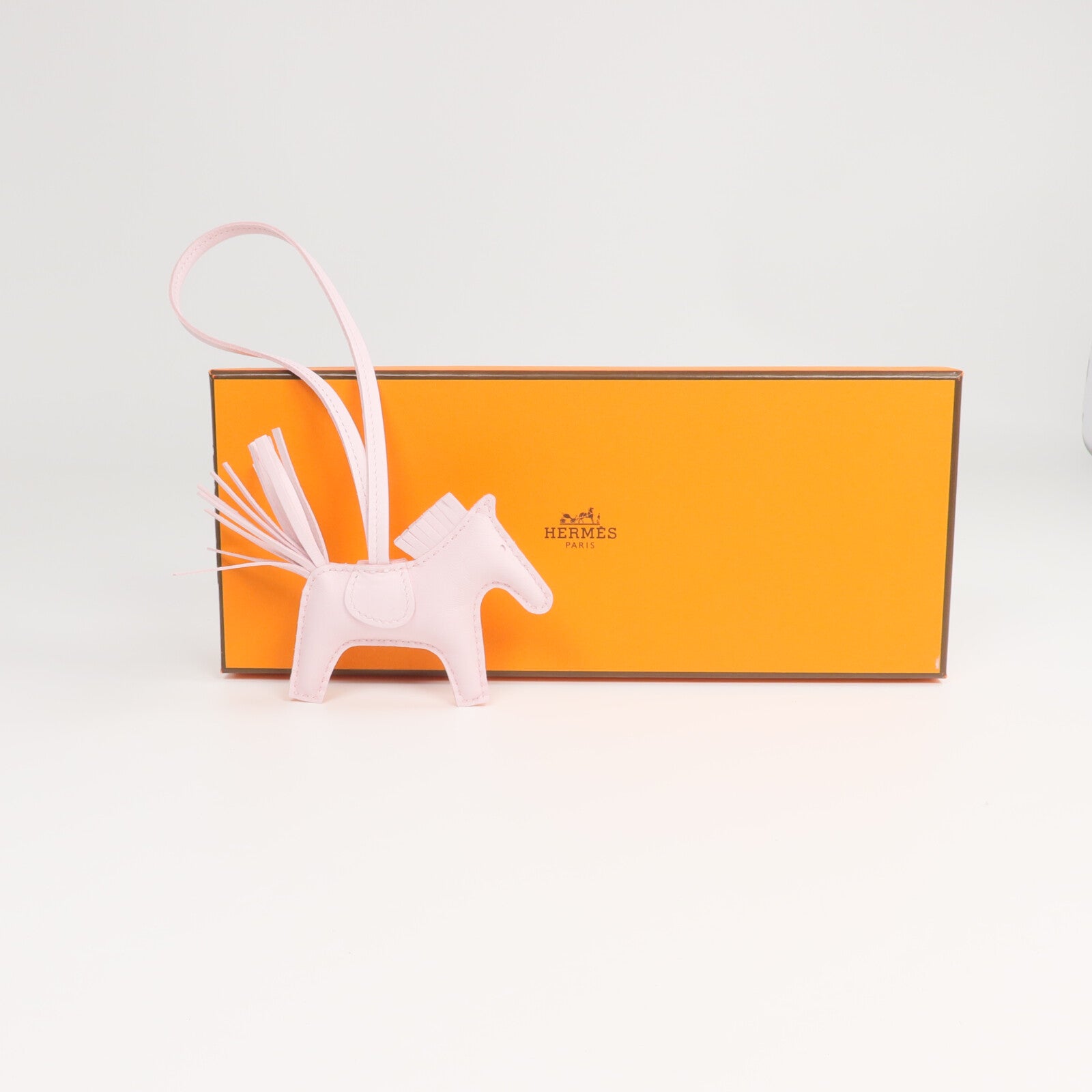 HERMES Milo皮革Rodeo PM掛飾Mauve Pale