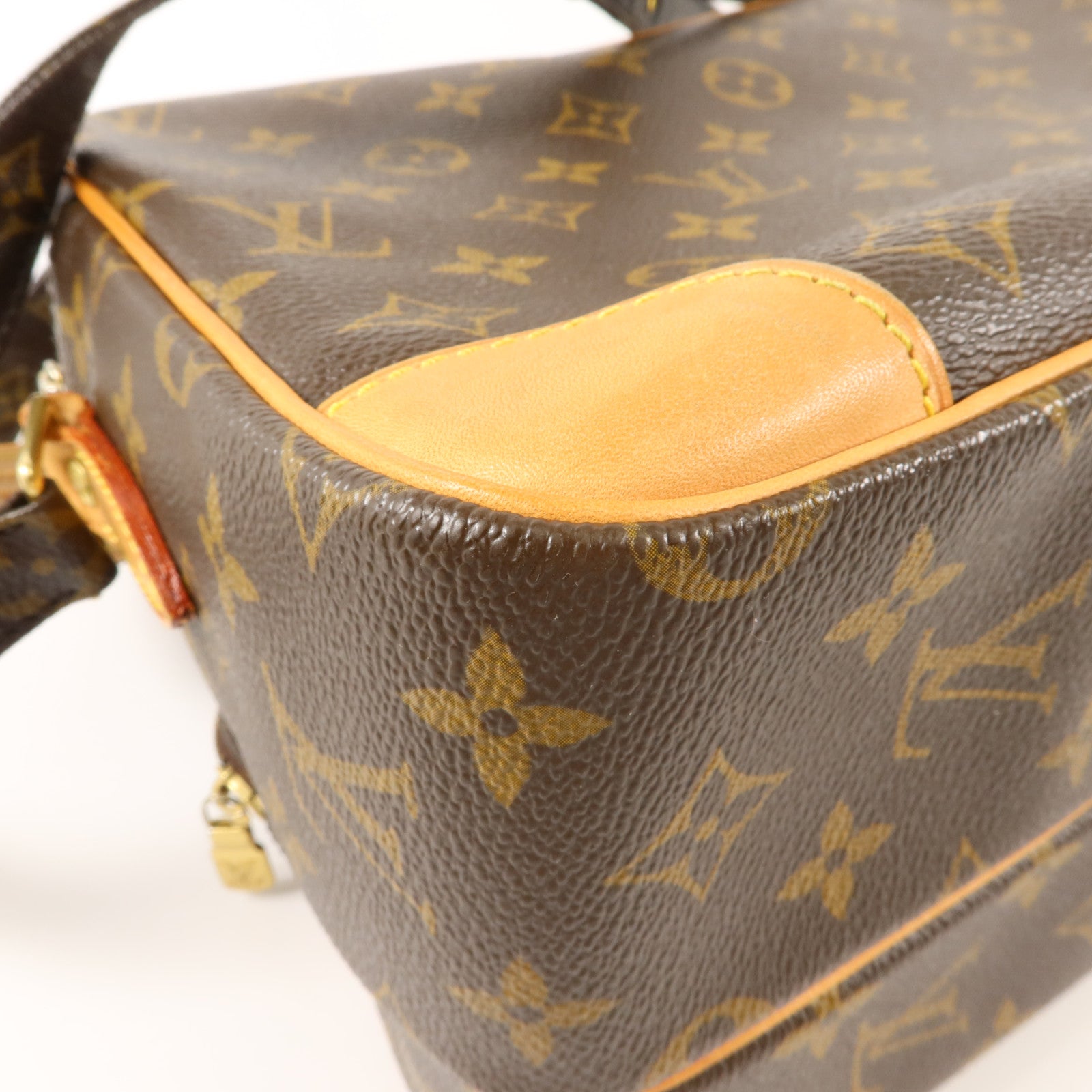 LOUIS VUITTON Monogram Nile金扣肩背袋