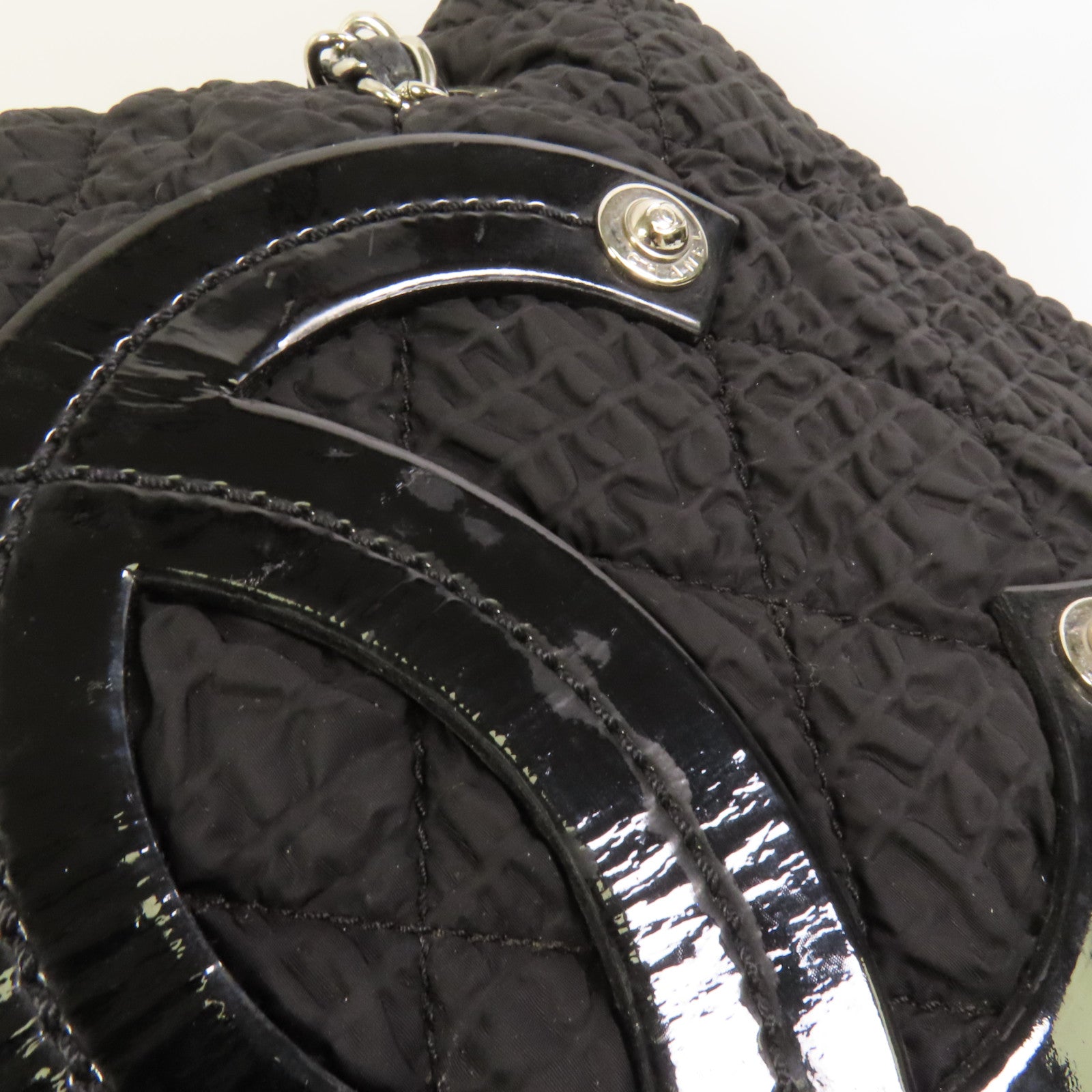 CHANEL 尼龍Pre-Owned 2009 CC銀扣手挽袋