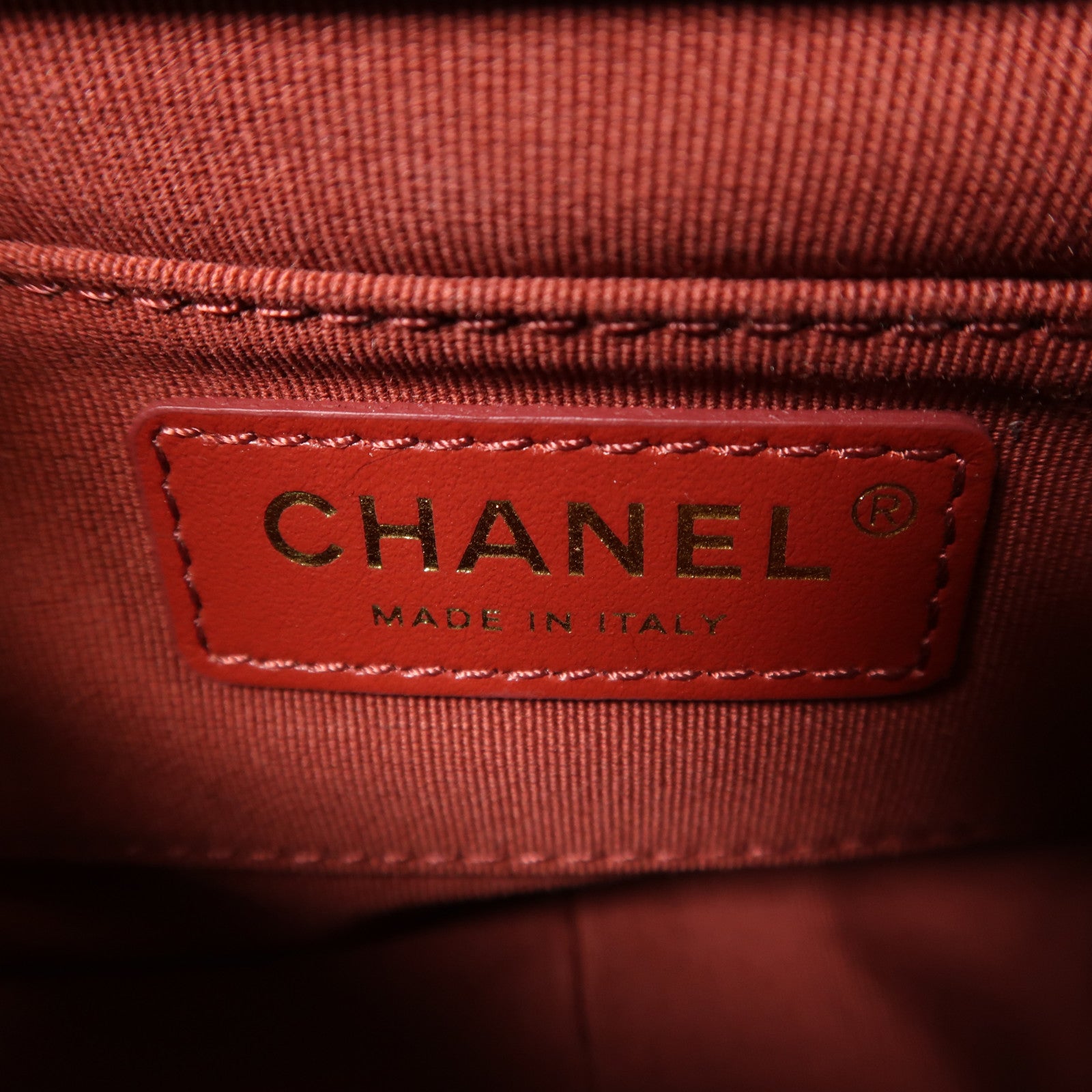 CHANEL 牛皮皮革Chain Shoulder金扣鏈帶肩背袋