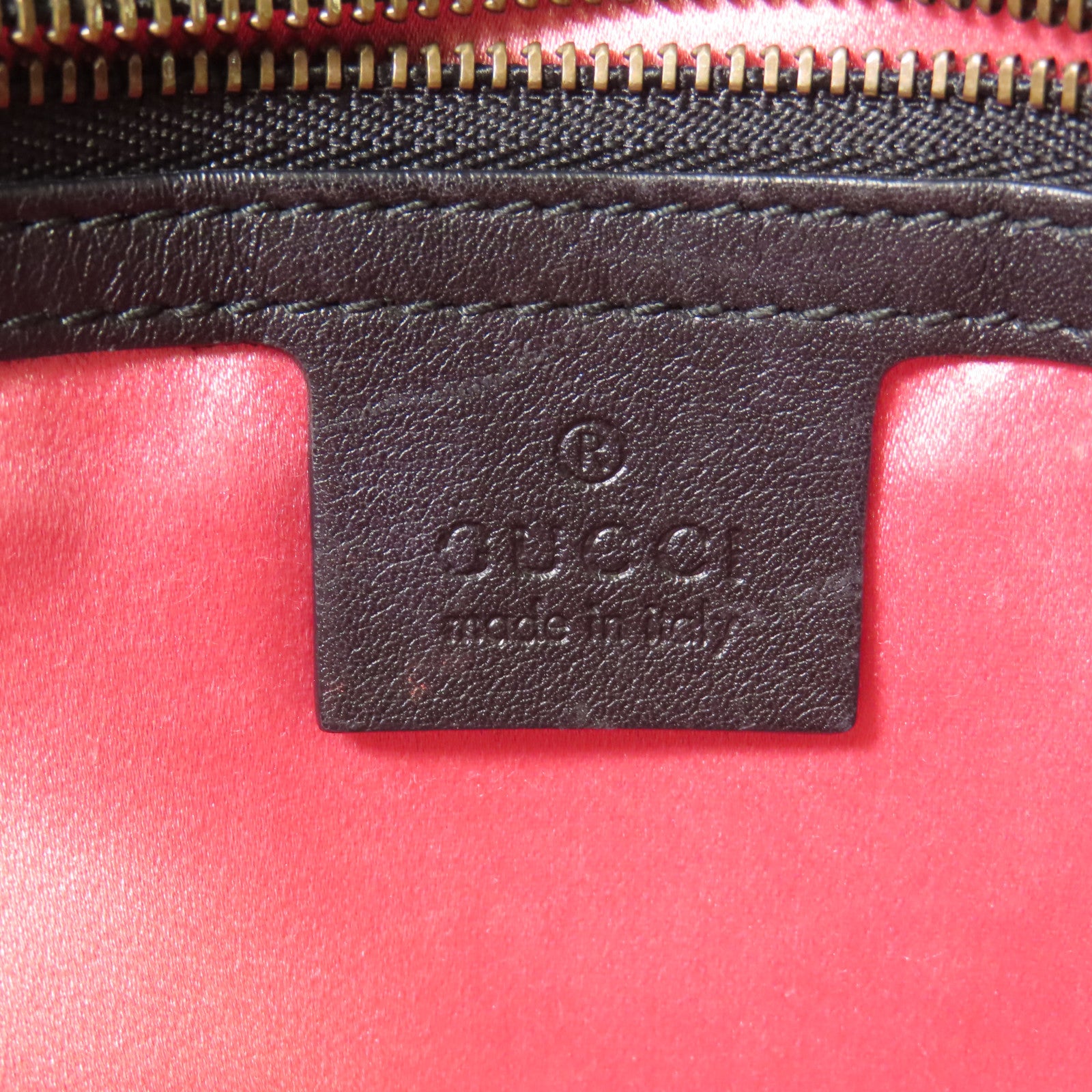 GUCCI 天鵝絨GG Marmont金扣鏈帶肩背袋黑色
