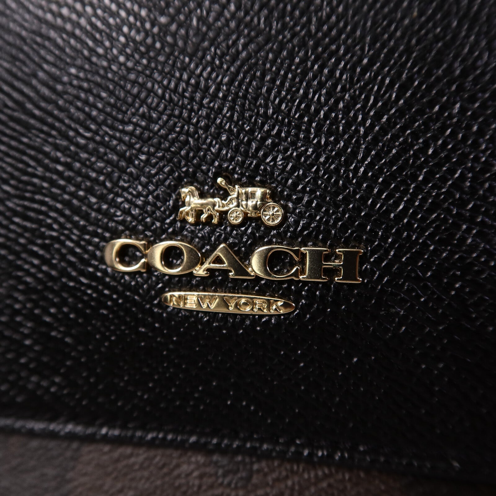 COACH 牛皮皮革Chain Shoulder Bag鏈帶肩背袋