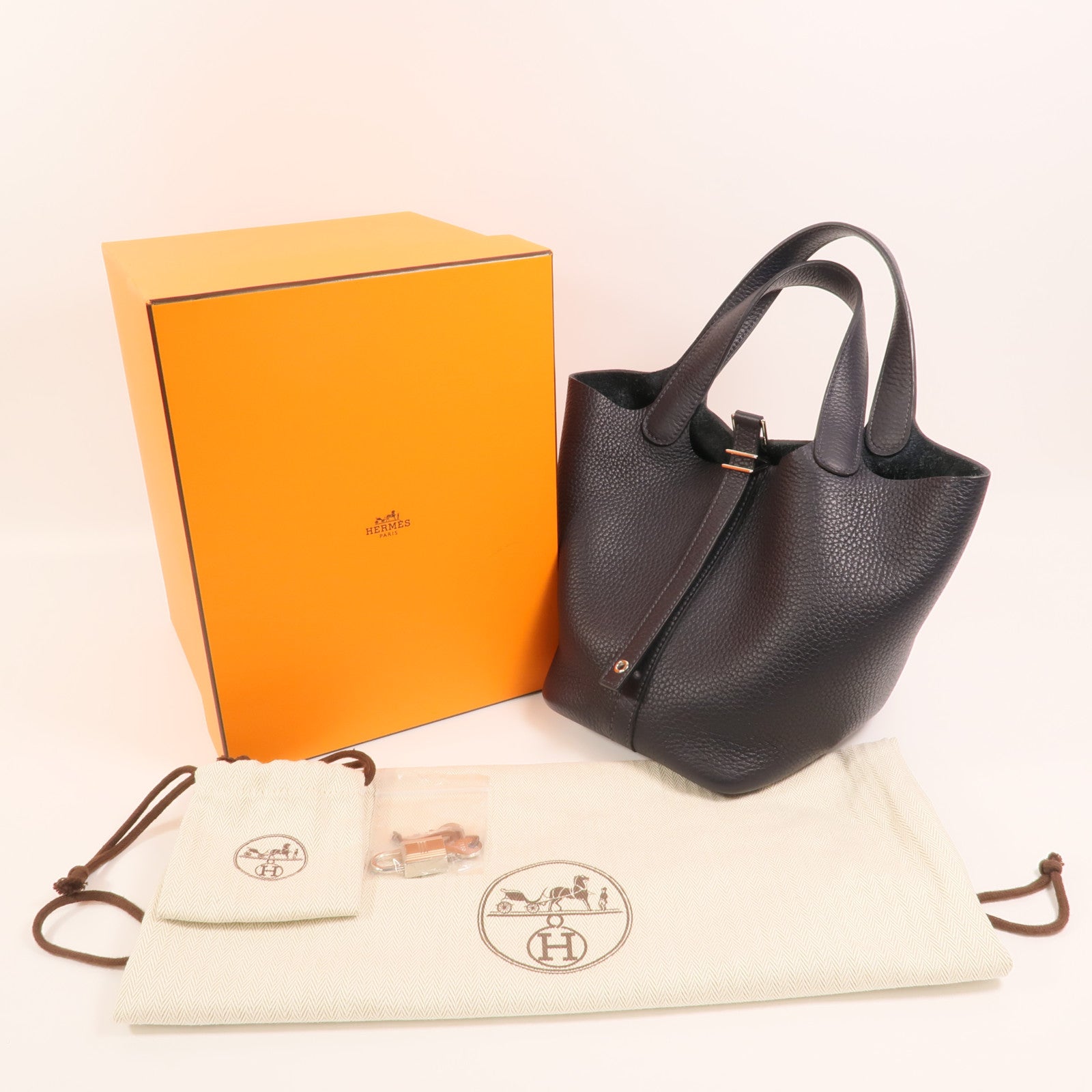 HERMES Clemence皮革Picotin PM銀扣手挽袋Bleu Nuit