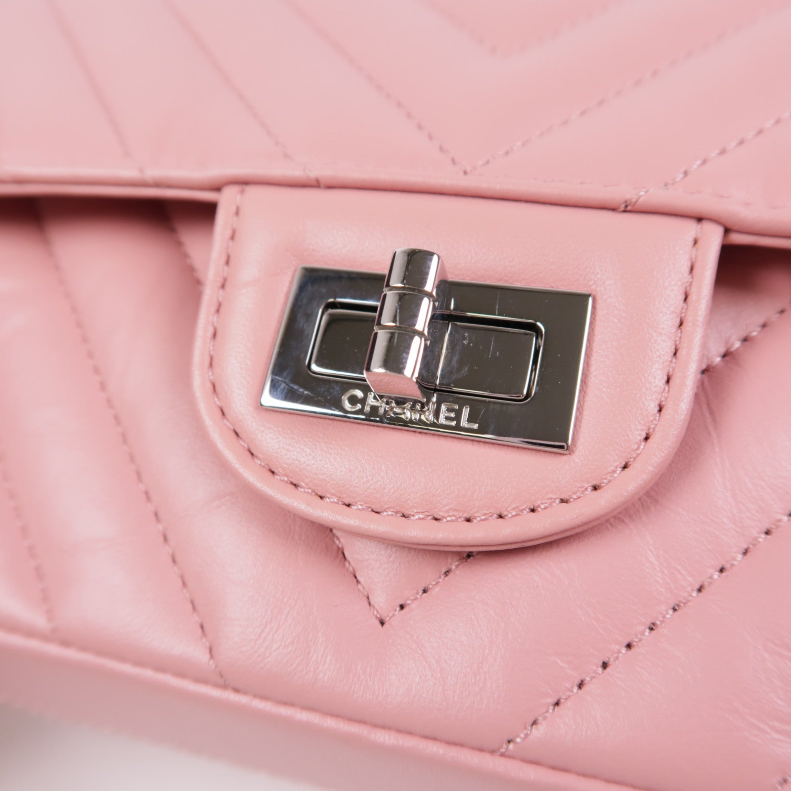 CHANEL 【激減優惠】牛皮皮革Mini 2.55銀扣鏈帶肩背袋