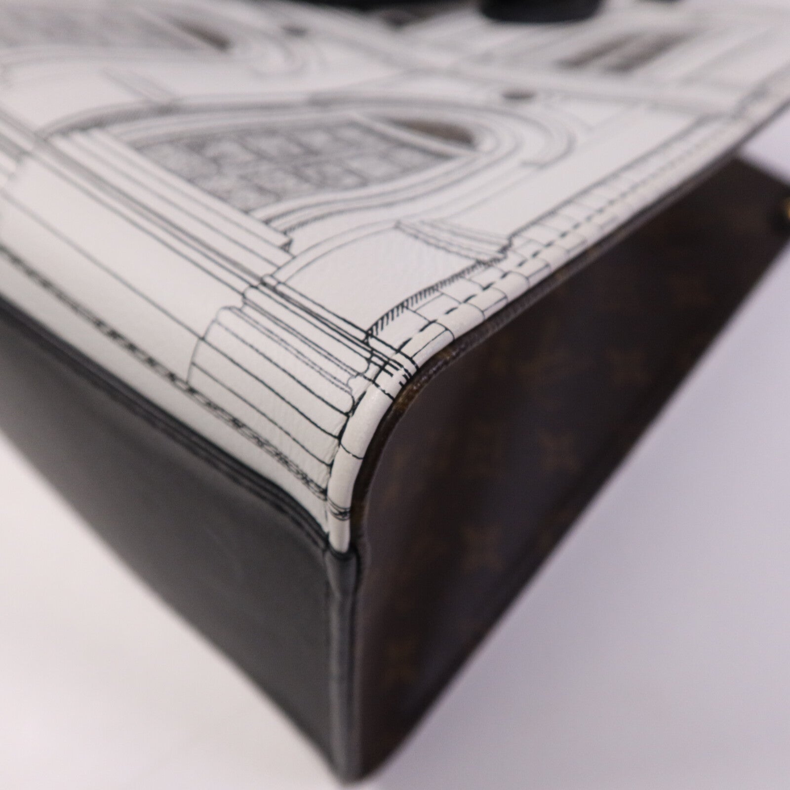 LOUIS VUITTON Monogram/牛皮皮革On The Go MM Fornasetti Capsule金扣手挽肩背兩用袋