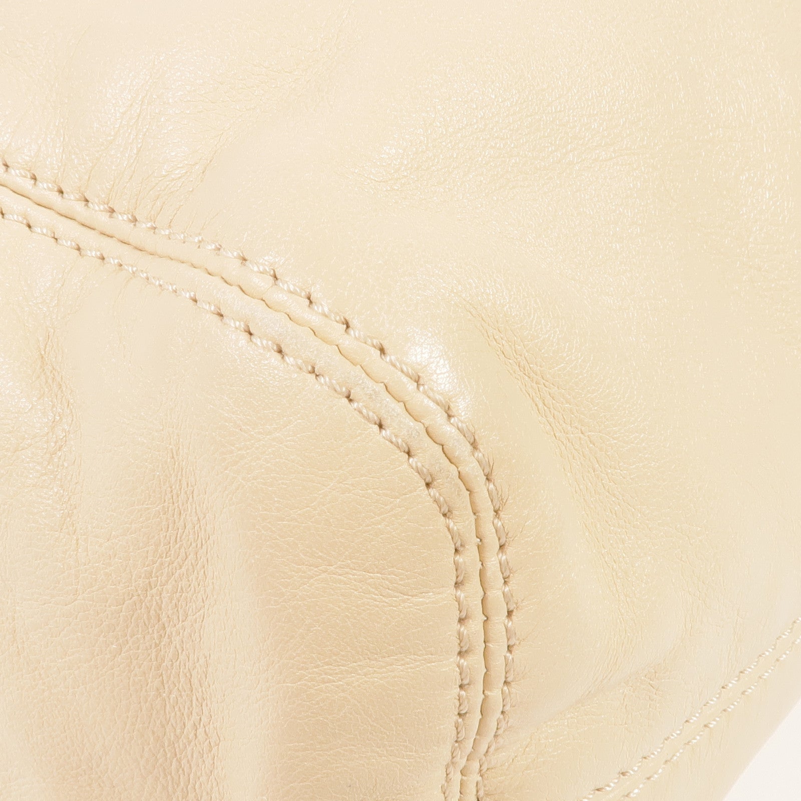 CHANEL 皮革Shoulder Bag/Handbag金扣肩背袋/手挽袋