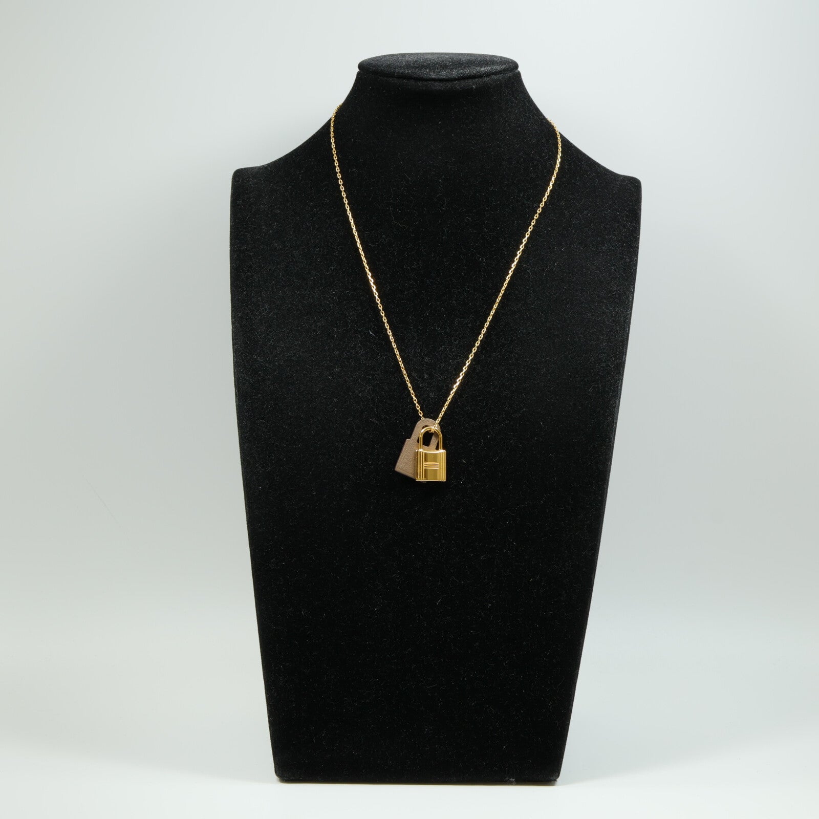 HERMES Swift皮革/金屬O'Kelly Necklace項鍊Etoupe