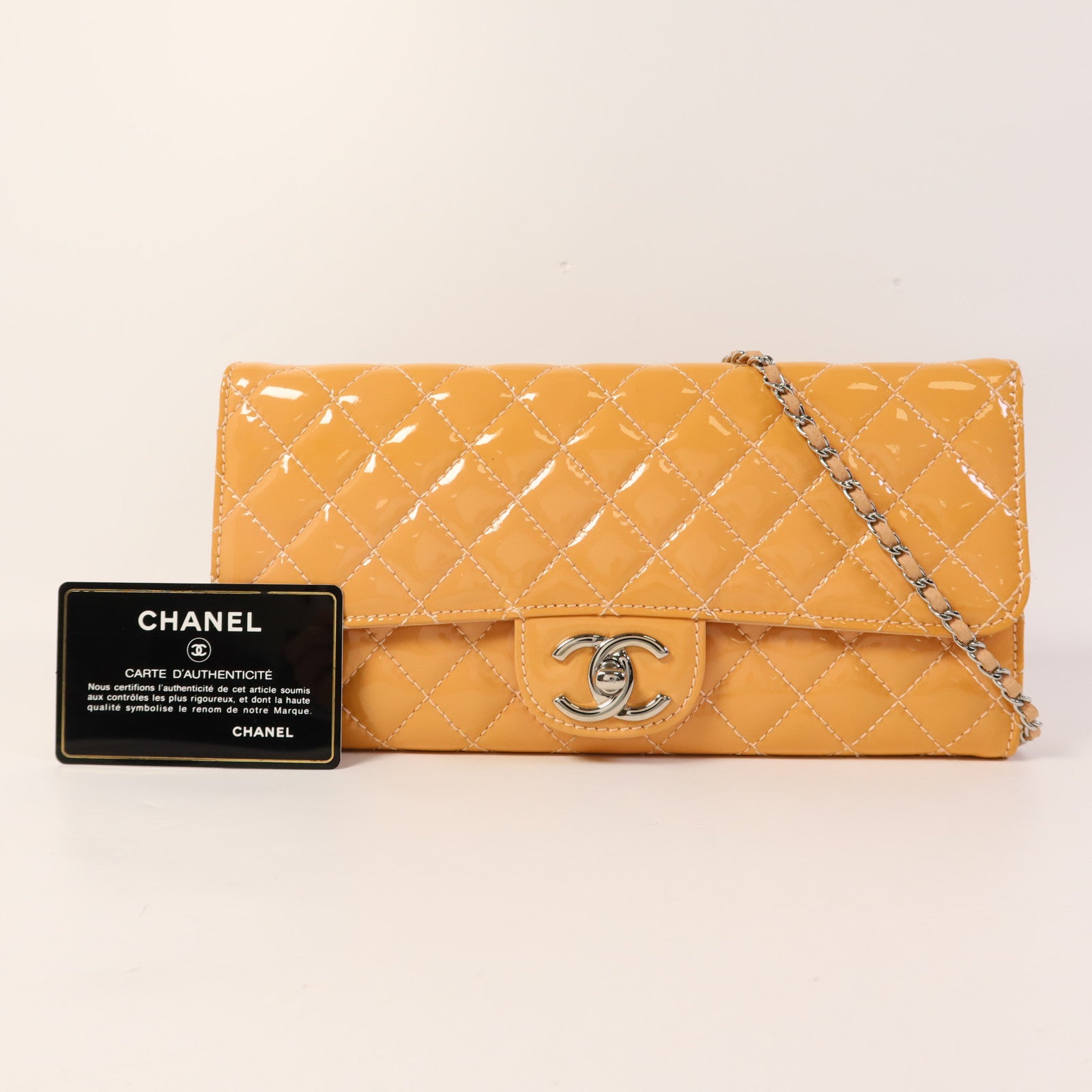 CHANEL 漆皮皮革Chain Shoulder Bag銀扣鏈帶肩背袋