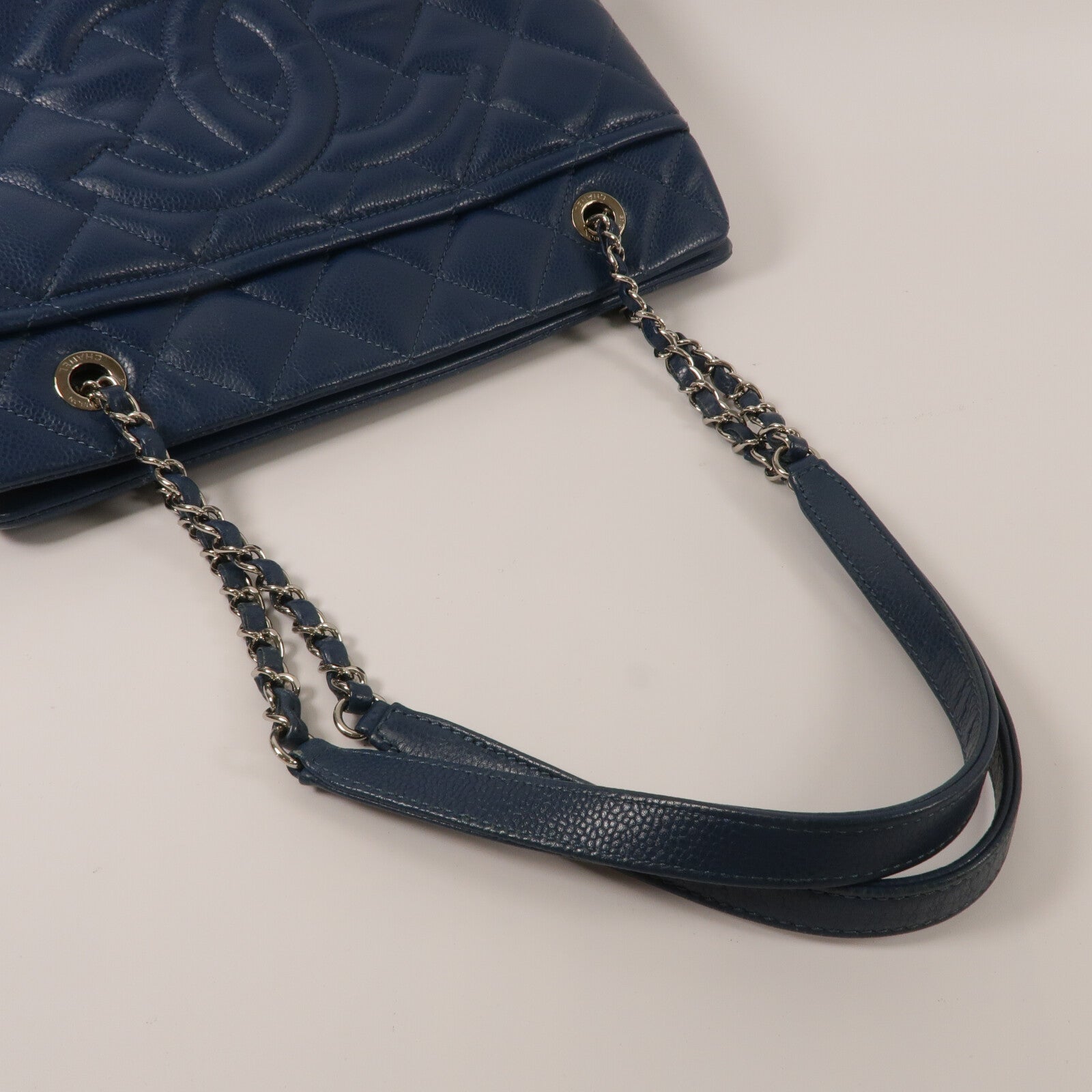 CHANEL 牛皮皮革Timeless CC Tote鏈帶肩背袋