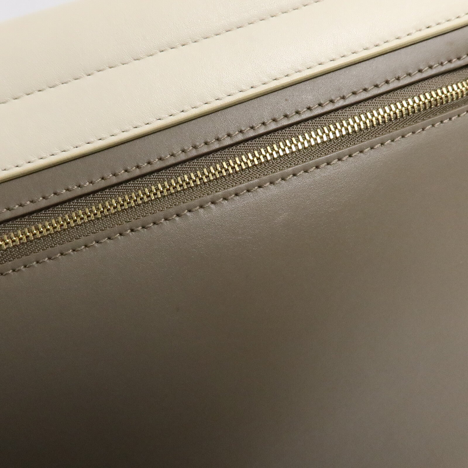 CELINE 牛皮皮革Trapeze Medium手挽肩背兩用袋