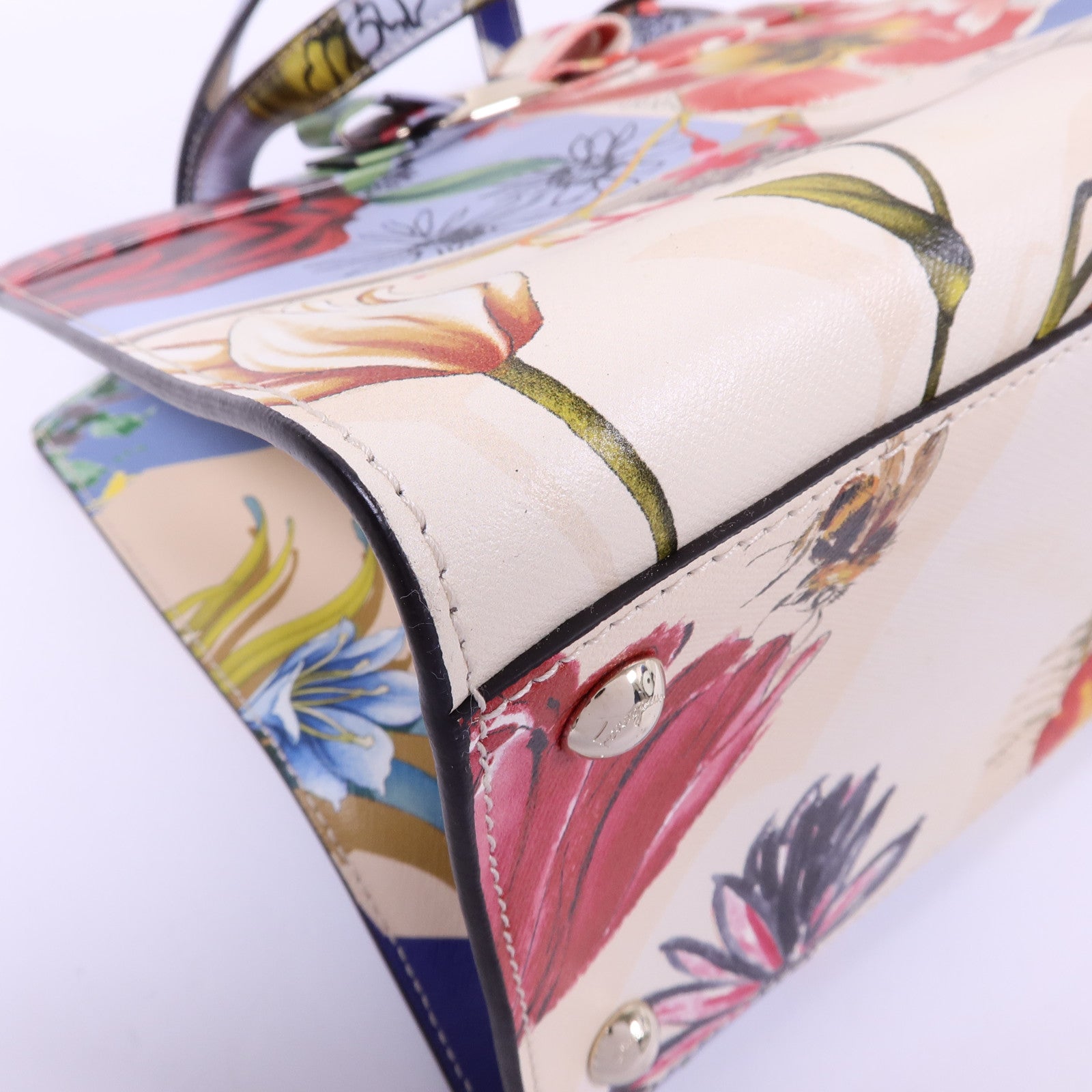 Salvatore Ferragamo 牛皮皮革Vara Bow金扣手挽肩背兩用袋