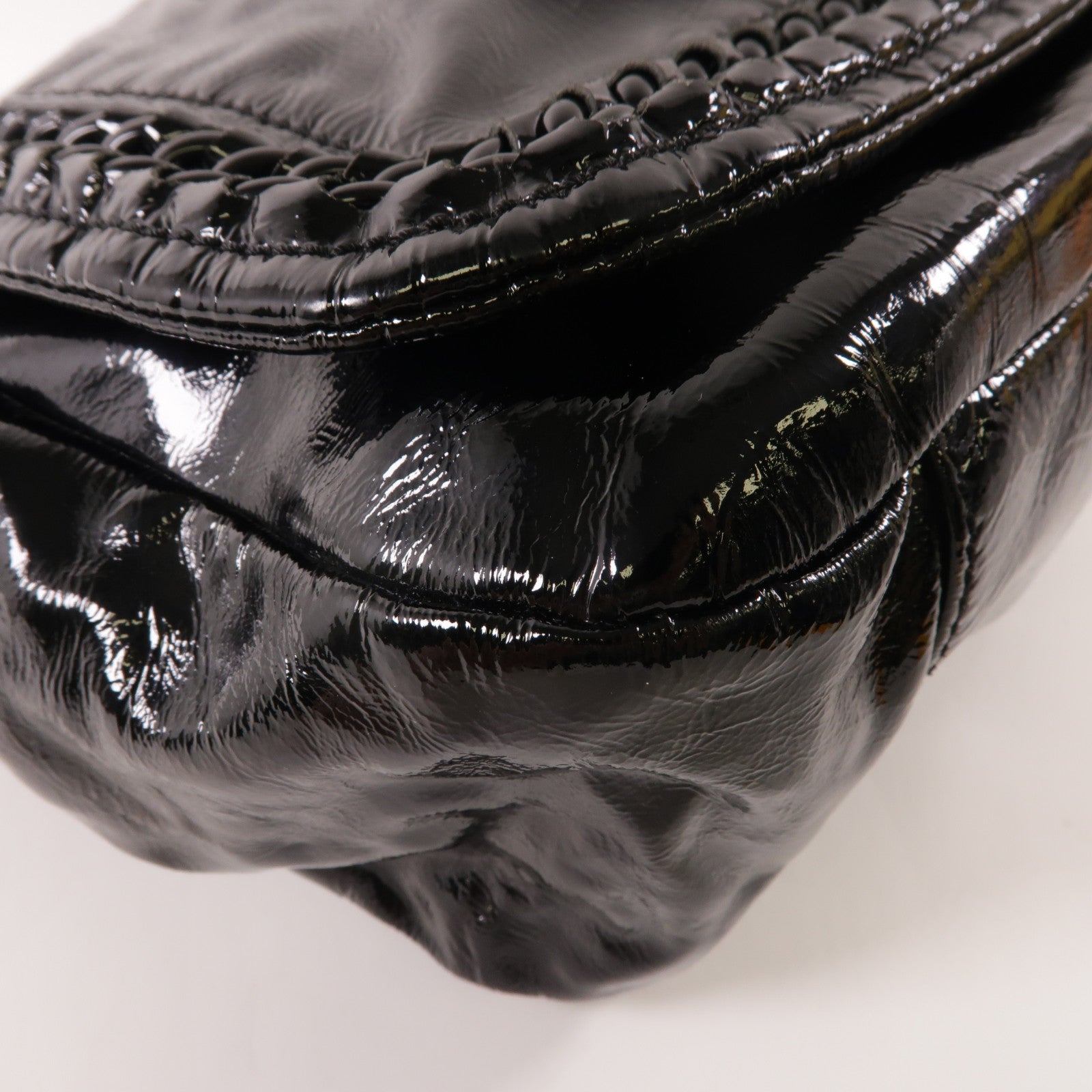 CHANEL CC Chain Shoulder Bag Patent Leather Black