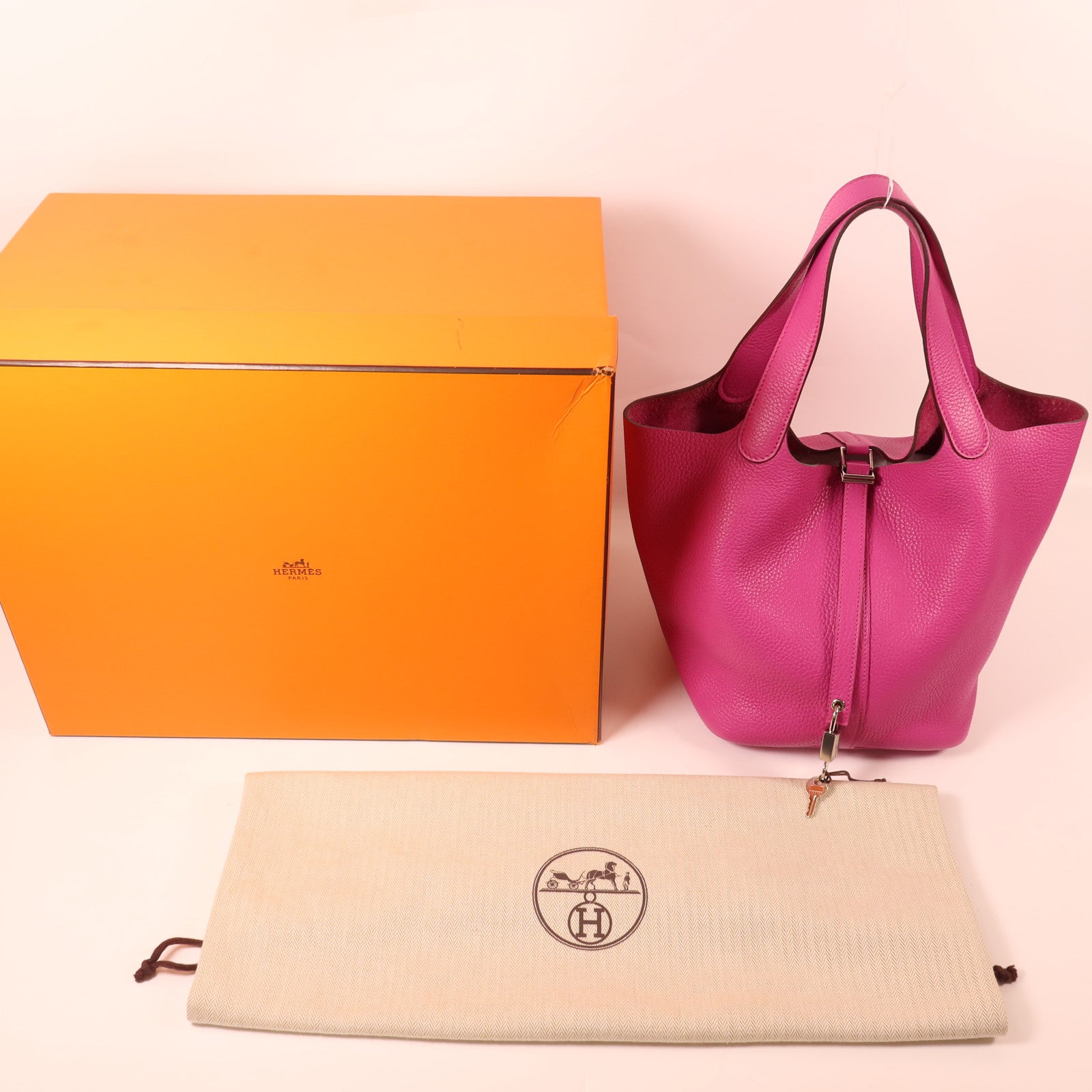 HERMES Clemence皮革Picotin MM銀扣手挽袋Magnolia