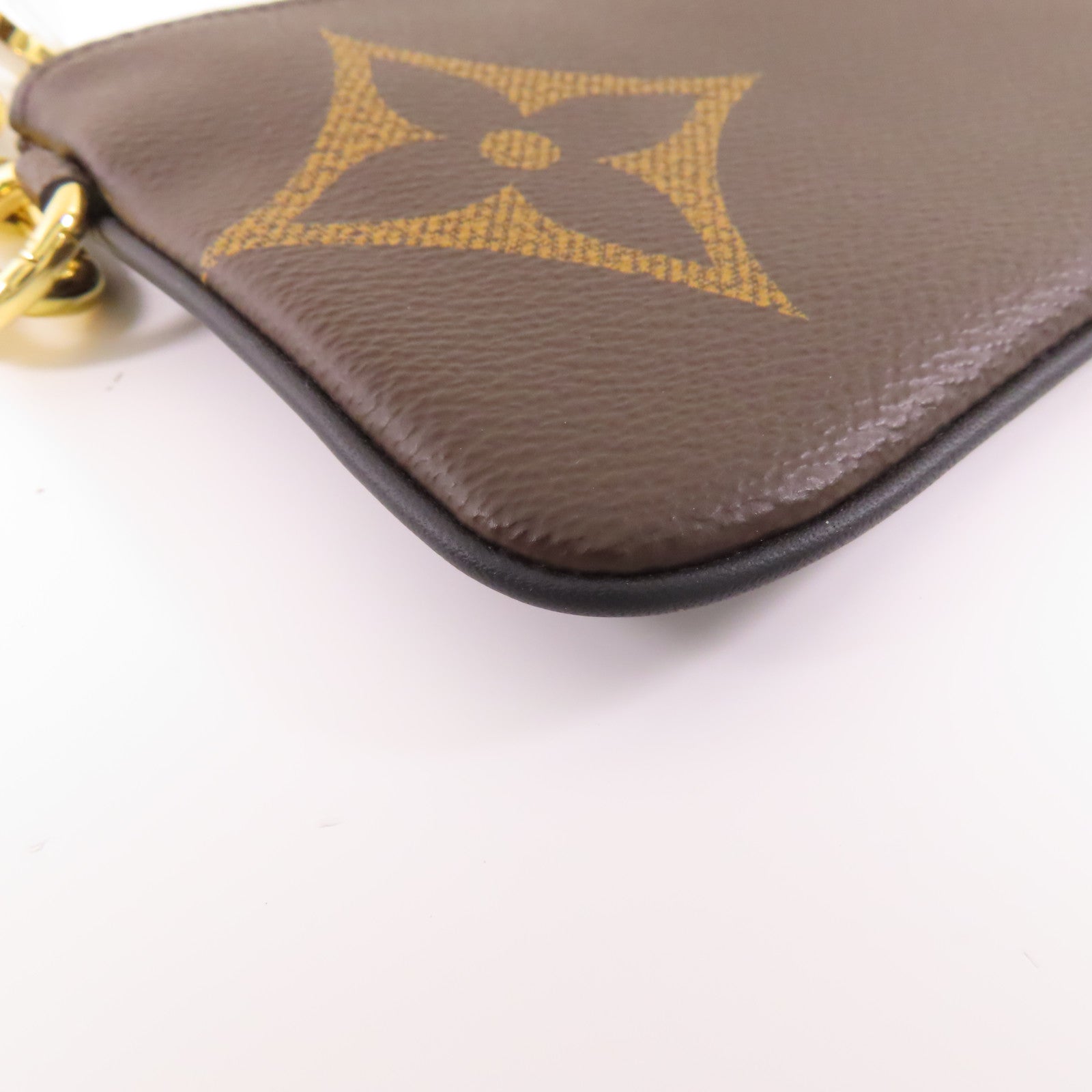 LOUIS VUITTON 【激減優惠】Monogram Giant/Monogram Reverse/Monogram Trio Pouch金扣手拿包