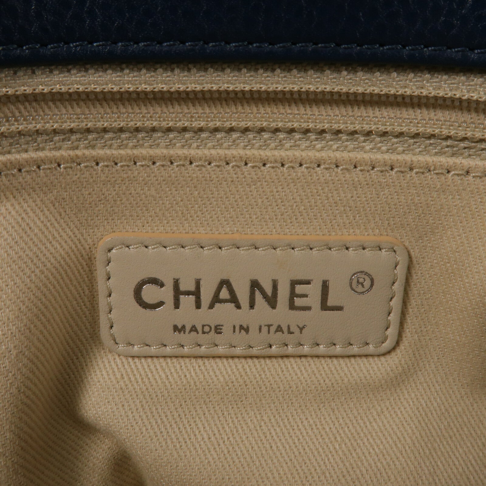 CHANEL 牛皮皮革Timeless CC Tote鏈帶肩背袋
