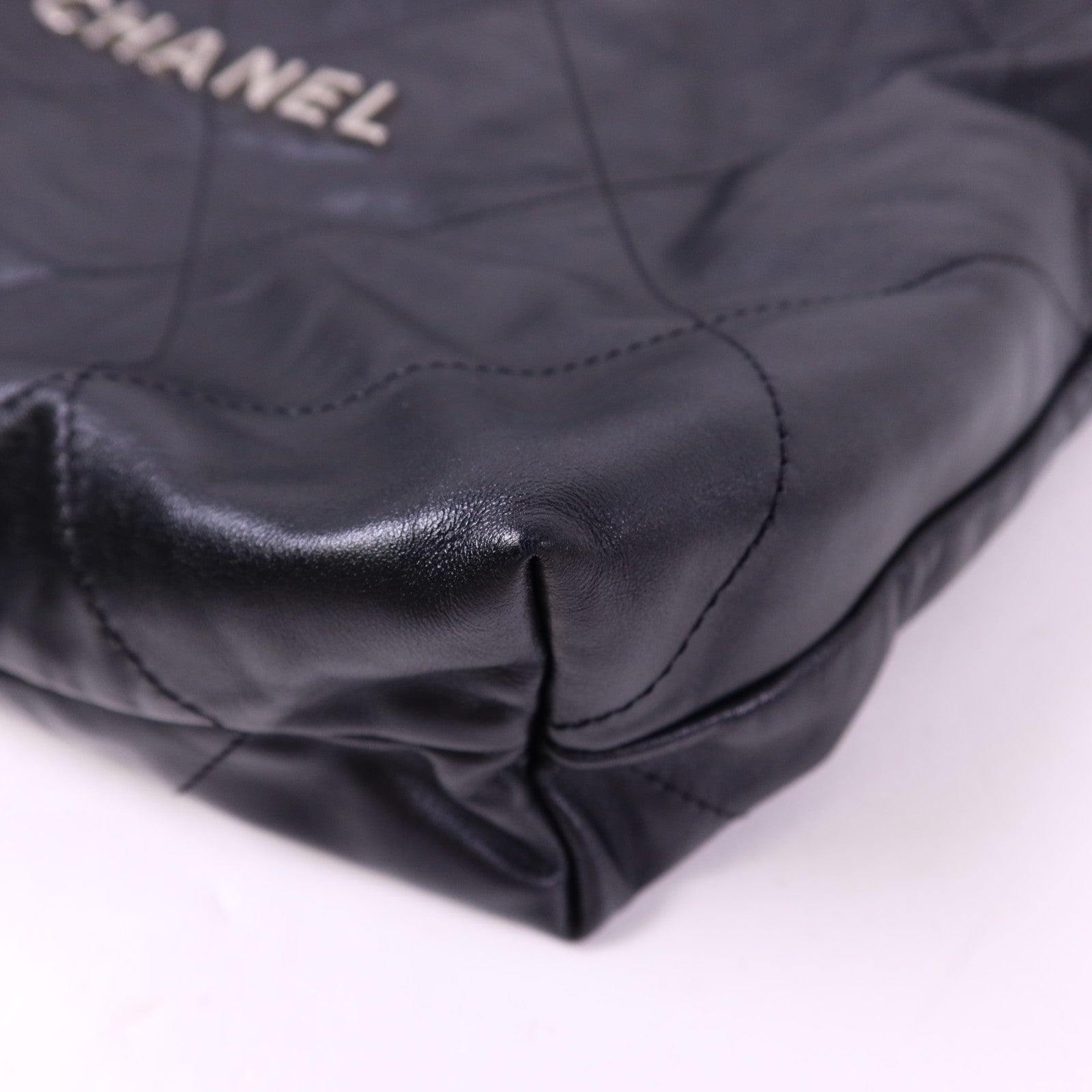 CHANEL 牛皮皮革Chanel 22 Small金扣鏈帶肩背袋