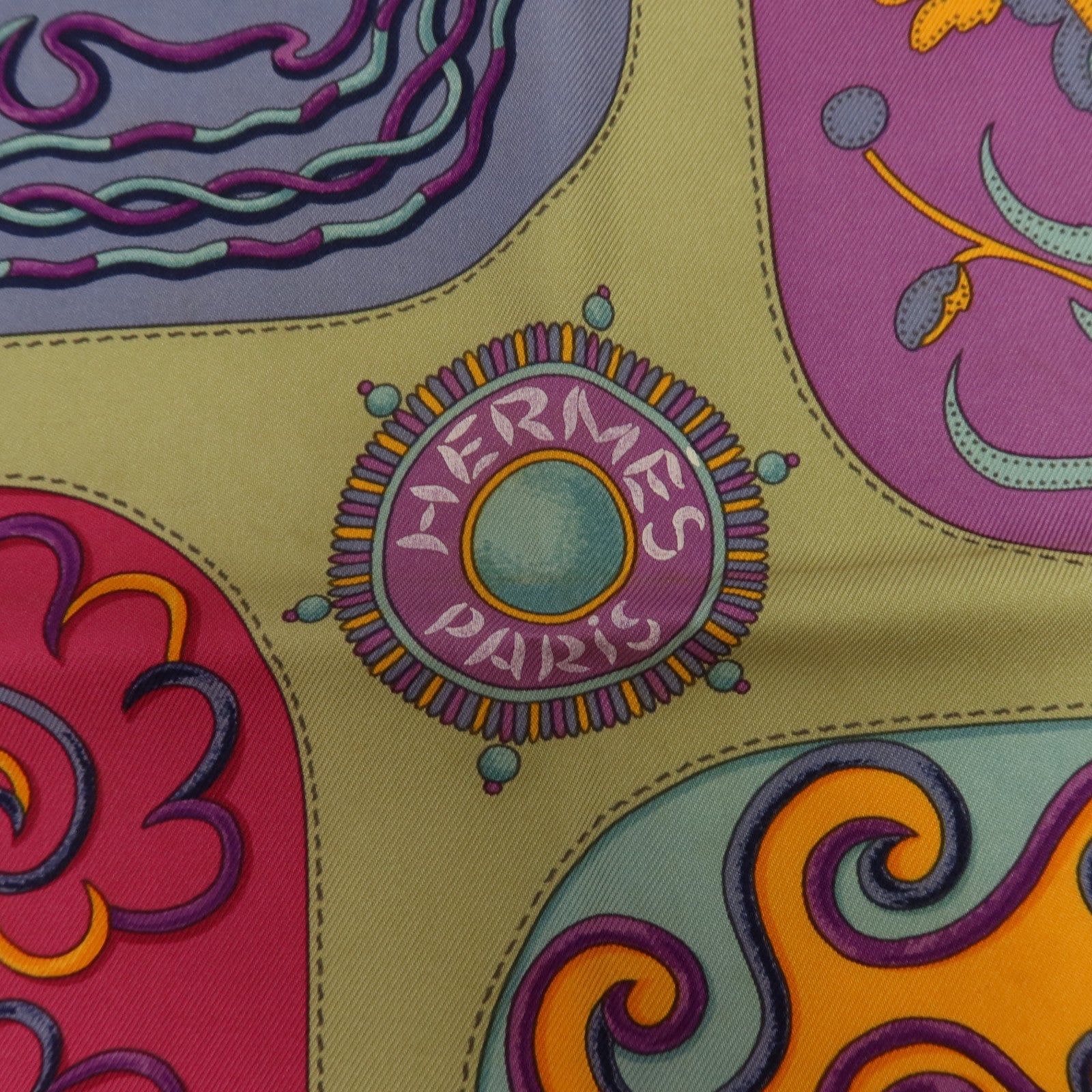 HERMES 絲質Scarf 90x90cm絲巾