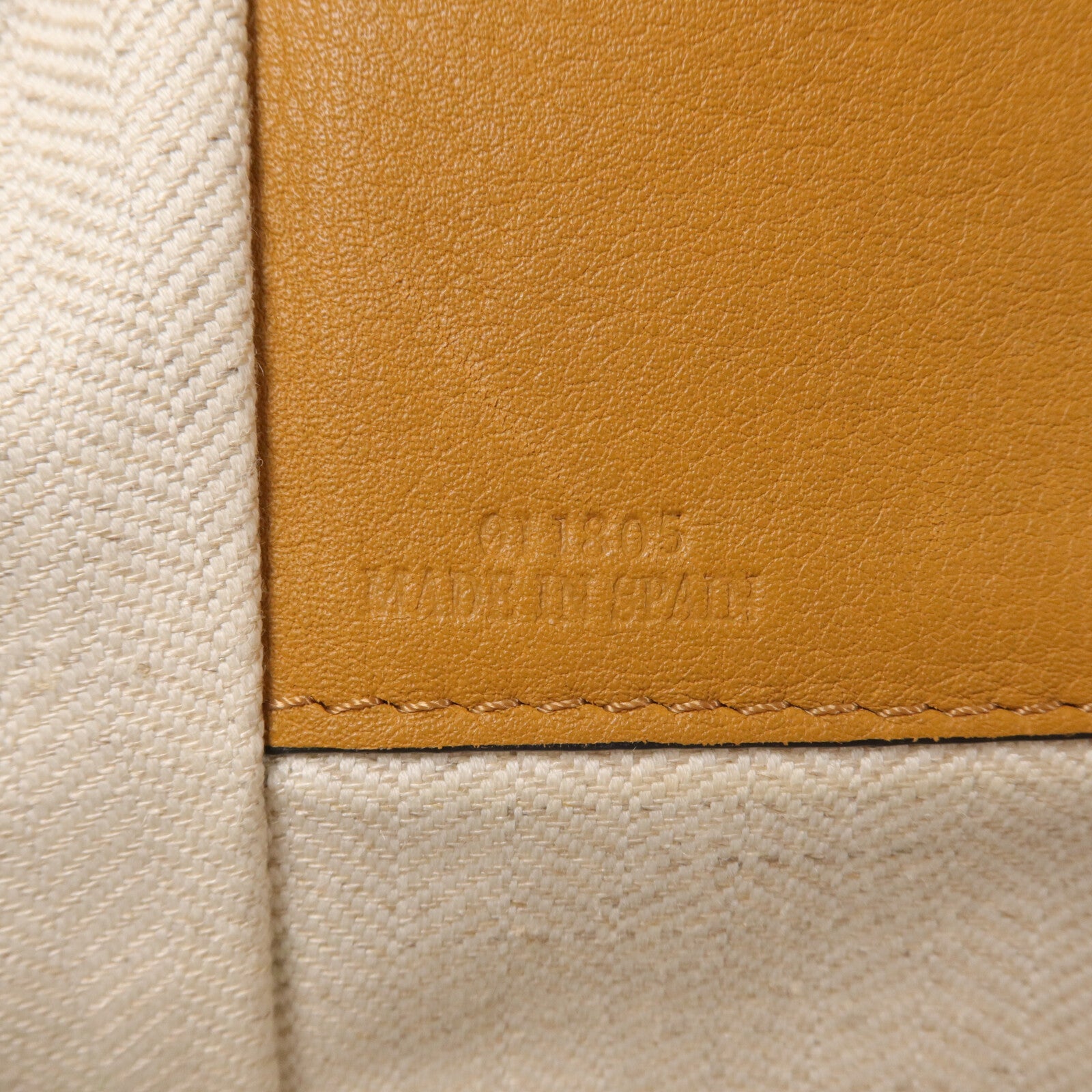 LOEWE 牛皮皮革Hammock Small手挽肩背兩用袋