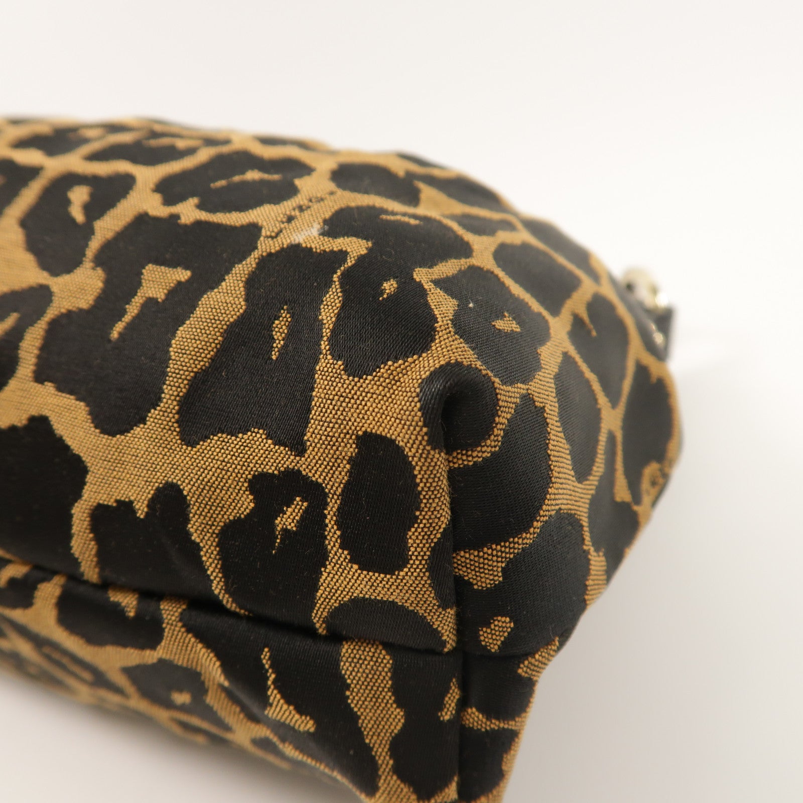 FENDI 帆布Shoulder Bag金扣肩背袋