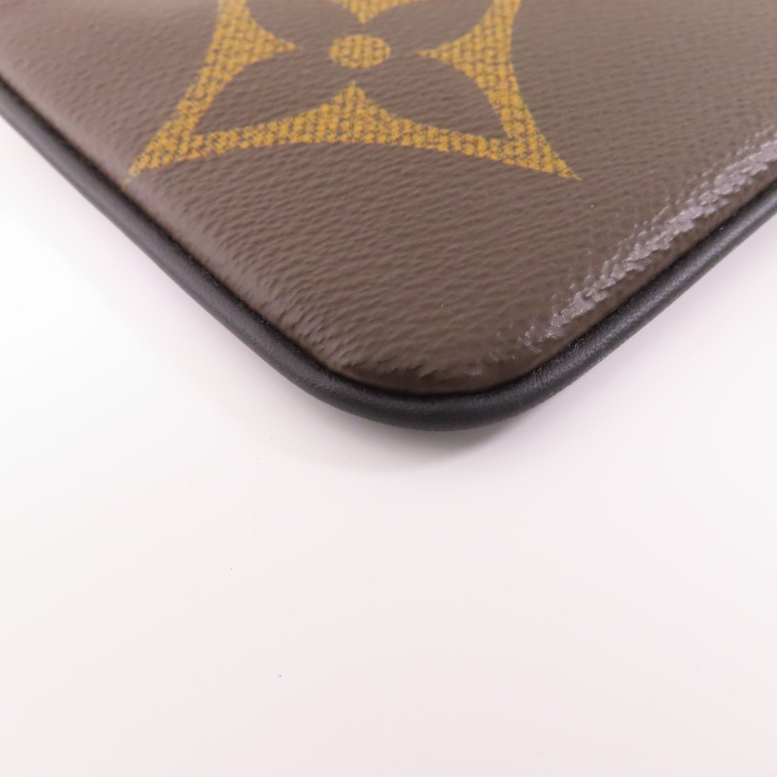 LOUIS VUITTON 【激減優惠】Monogram Giant/Monogram Reverse/Monogram Trio Pouch金扣手拿包