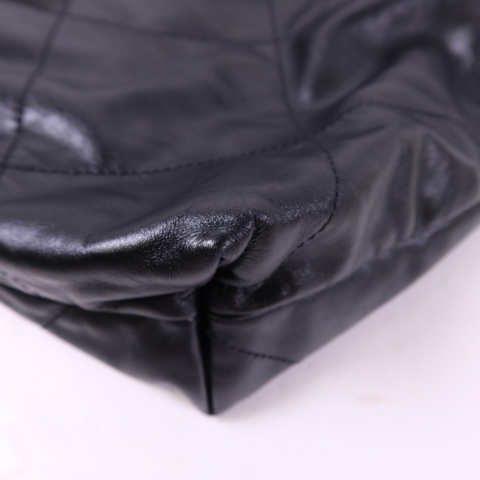CHANEL 牛皮皮革Chanel 22 Small金扣鏈帶肩背袋