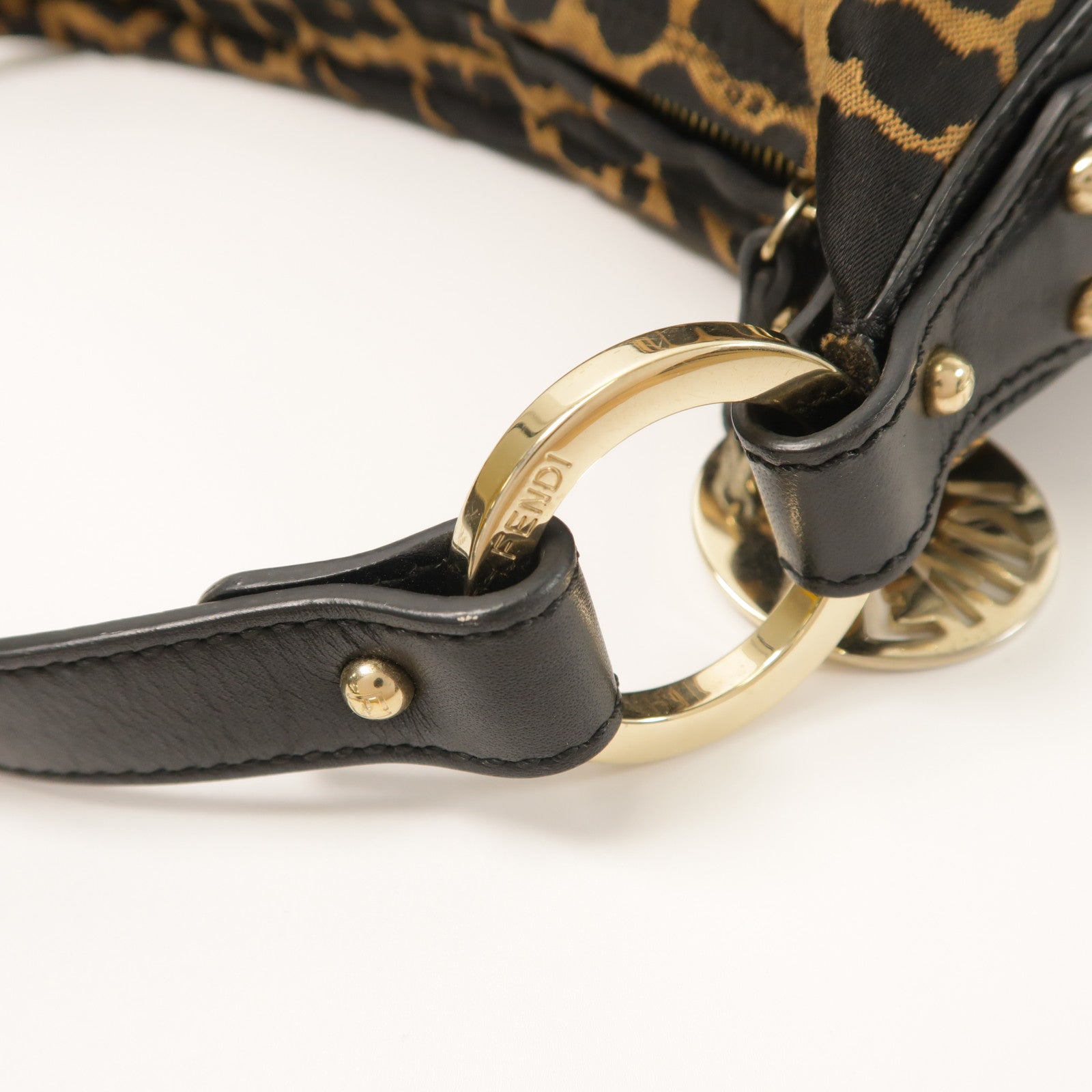 FENDI 帆布Shoulder Bag金扣肩背袋