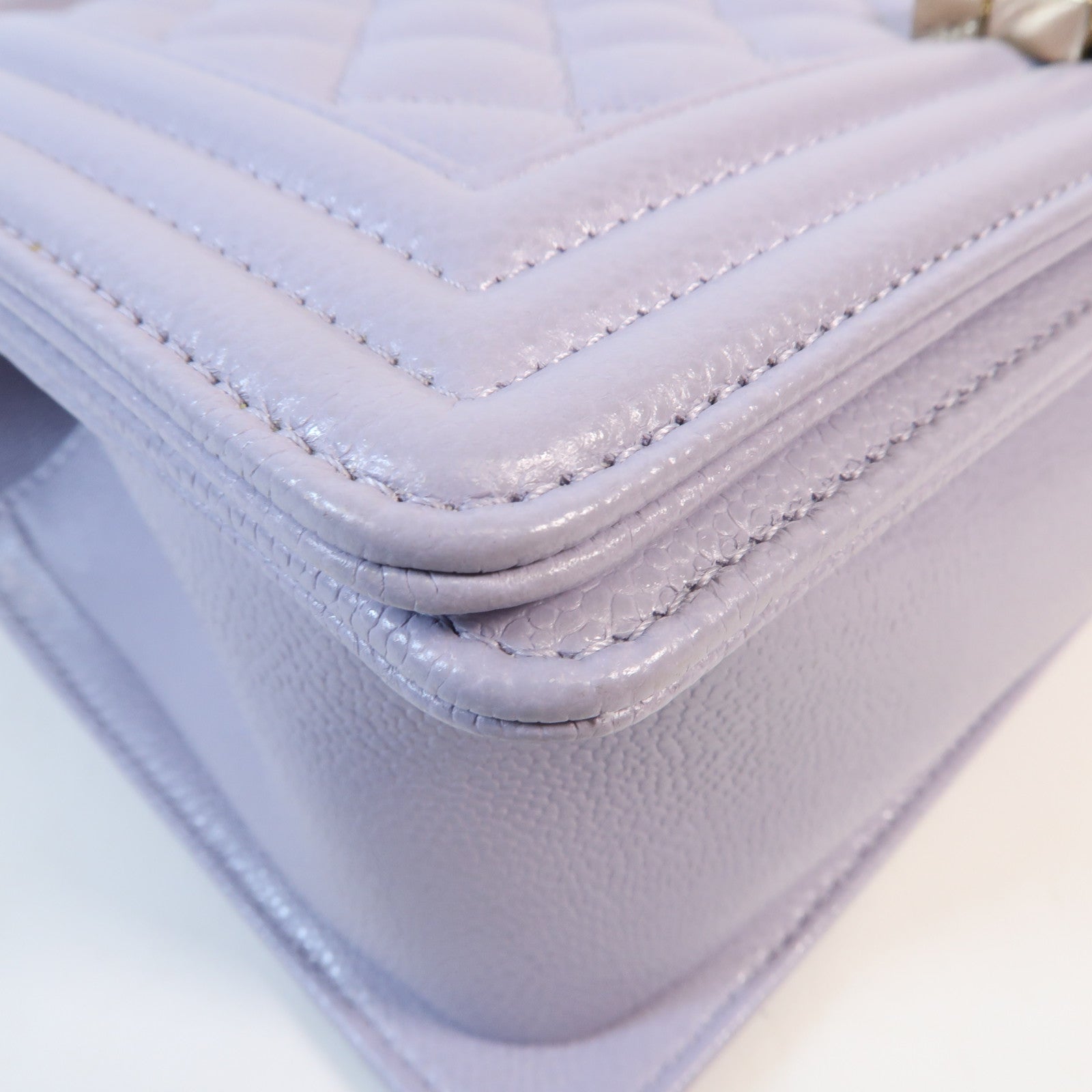 CHANEL 牛皮皮革Boy 25金扣鏈帶肩背袋