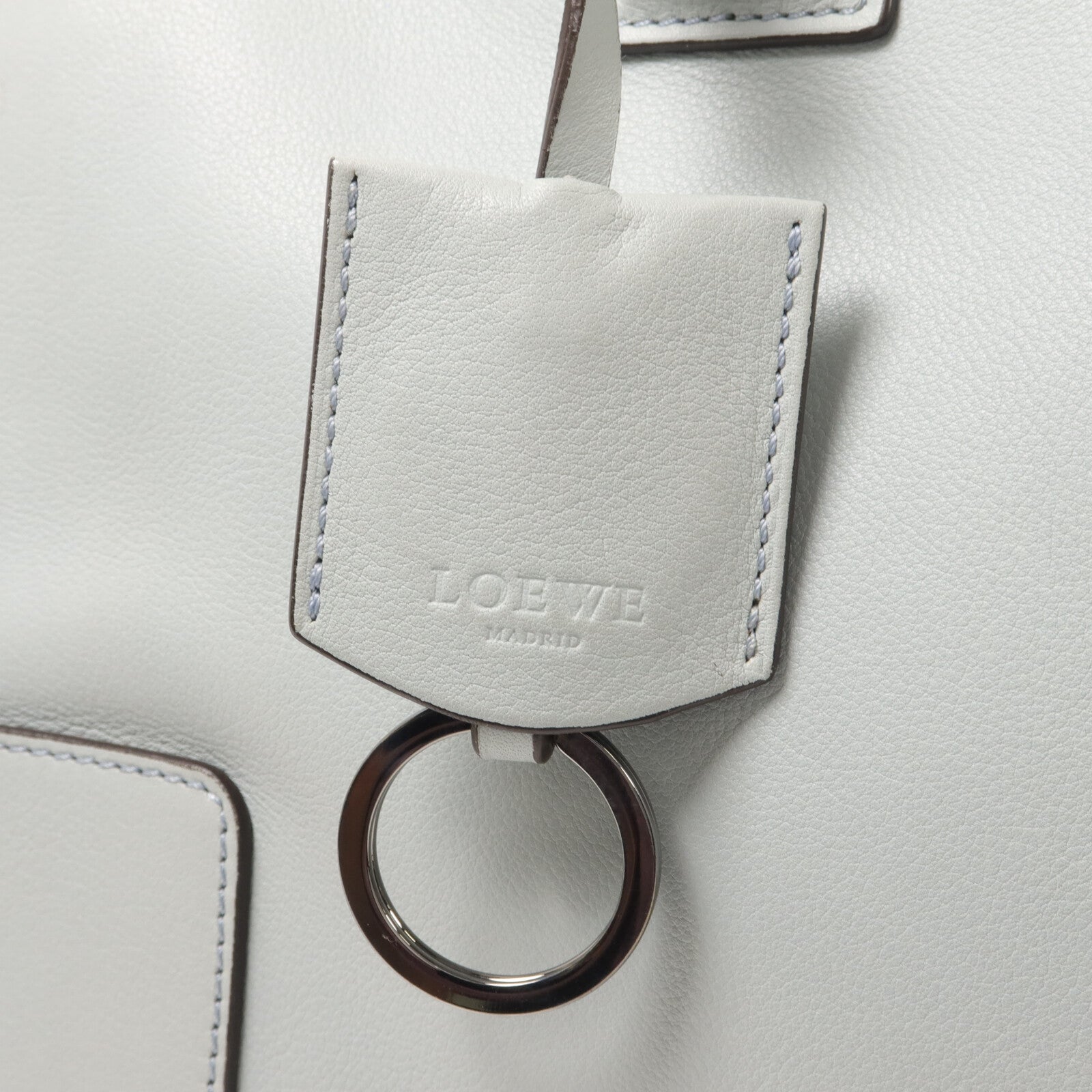 LOEWE 牛皮皮革Amazona 36手挽袋