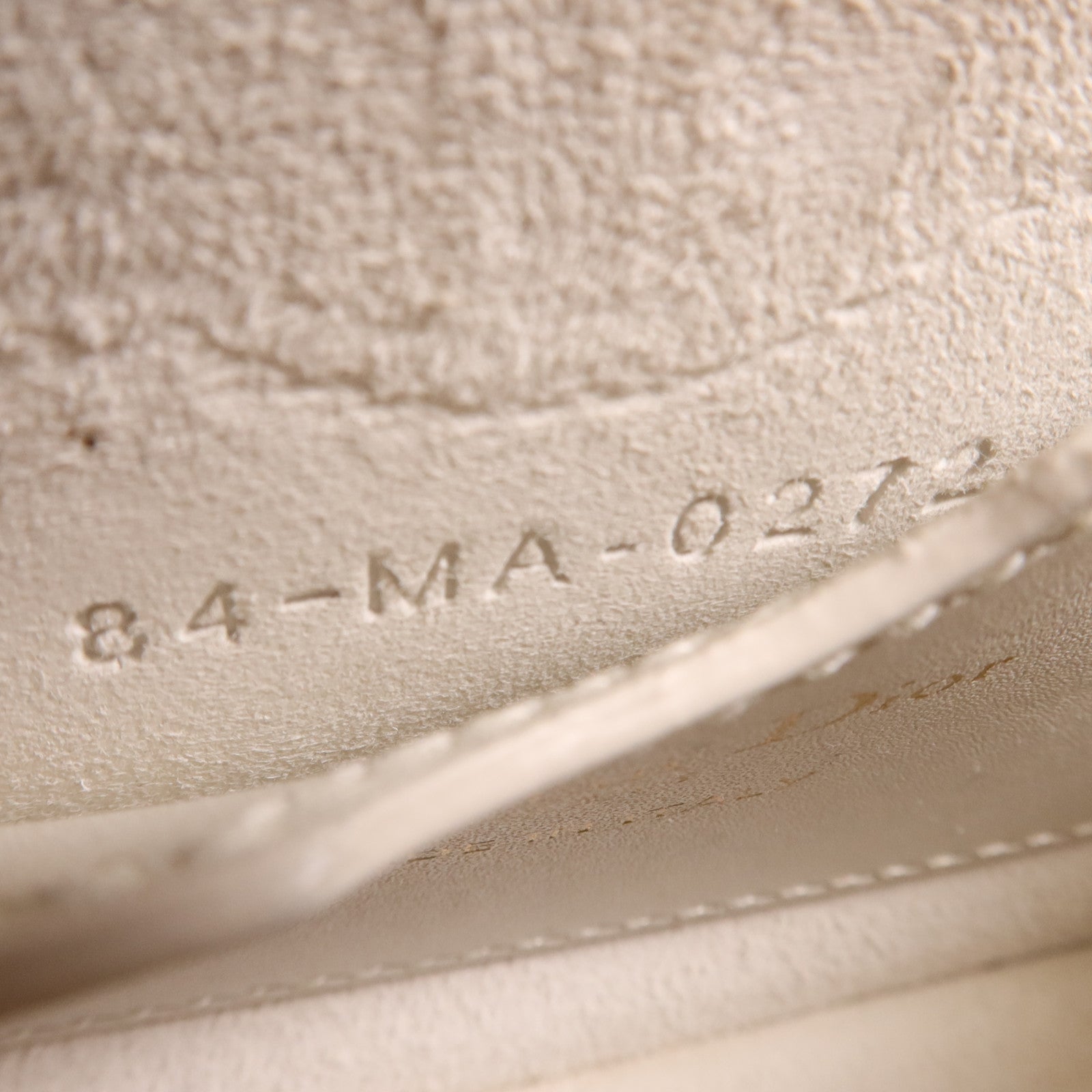 Dior 牛皮皮革Bobby East West金扣肩背袋