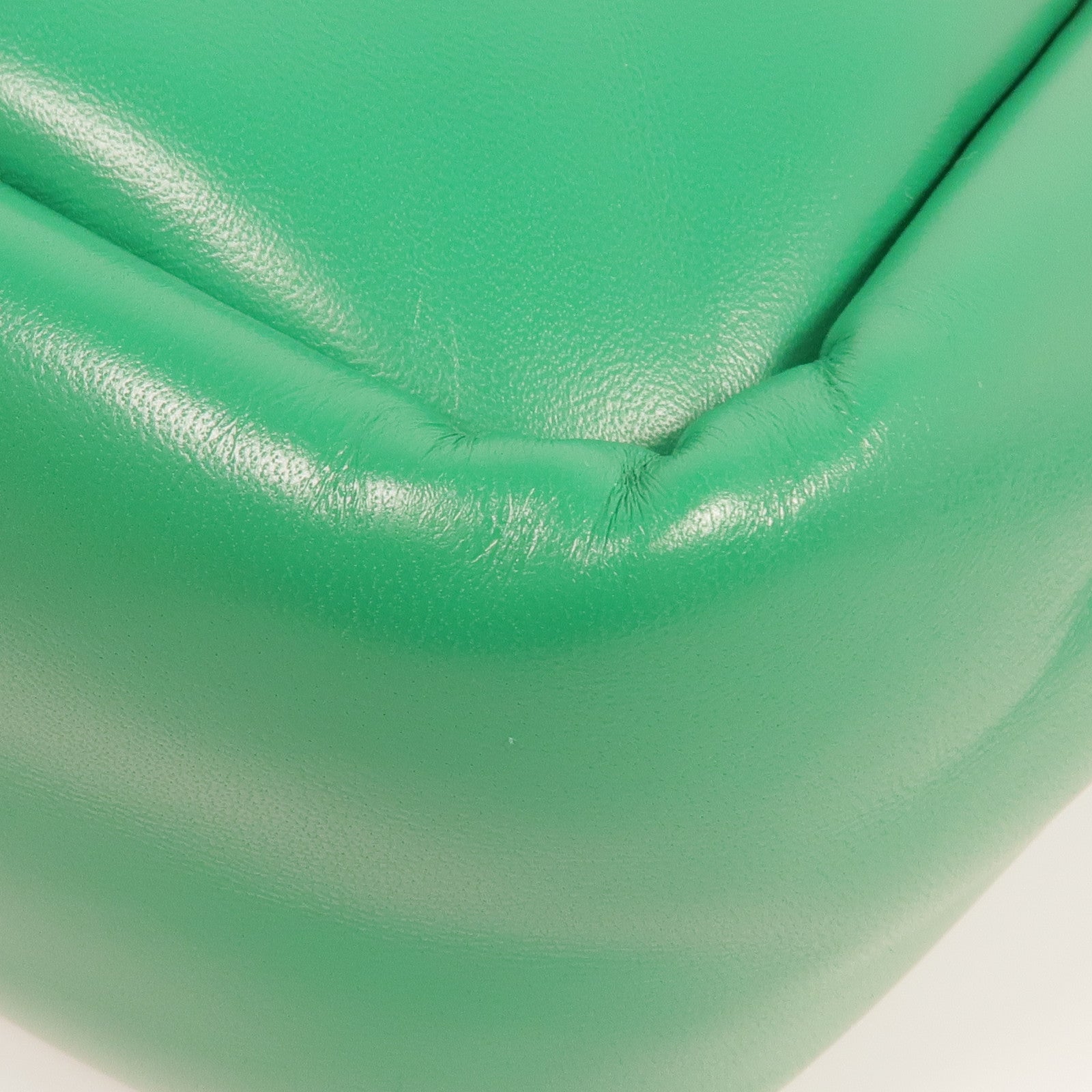 PRADA 【激減優惠】Nappa皮革Small Soft Padded Bag銀扣手挽肩背兩用袋