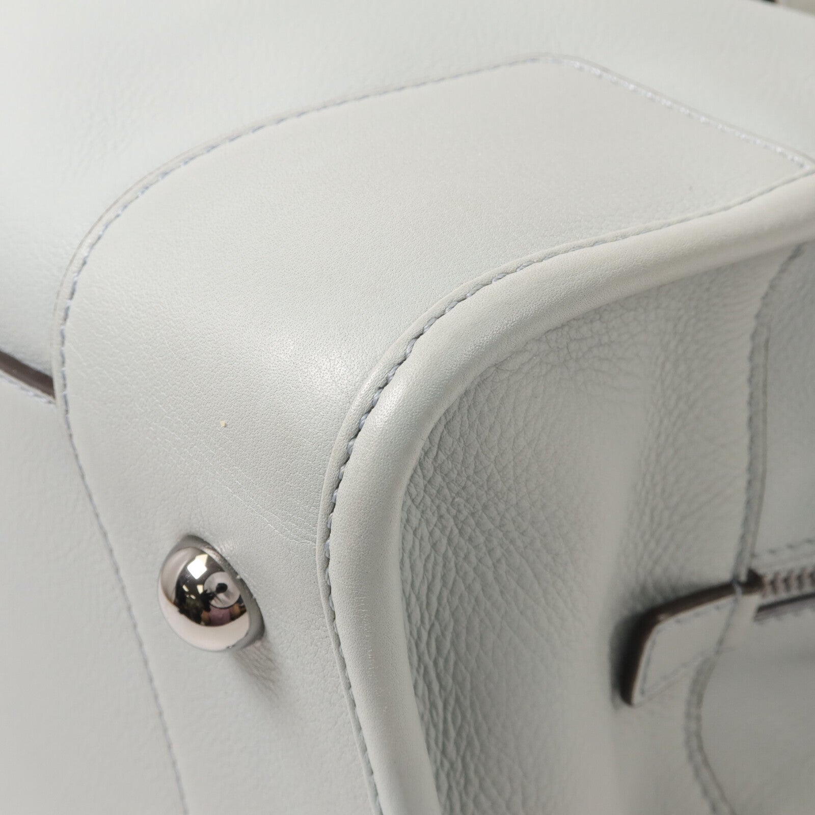 LOEWE 牛皮皮革Amazona 36手挽袋