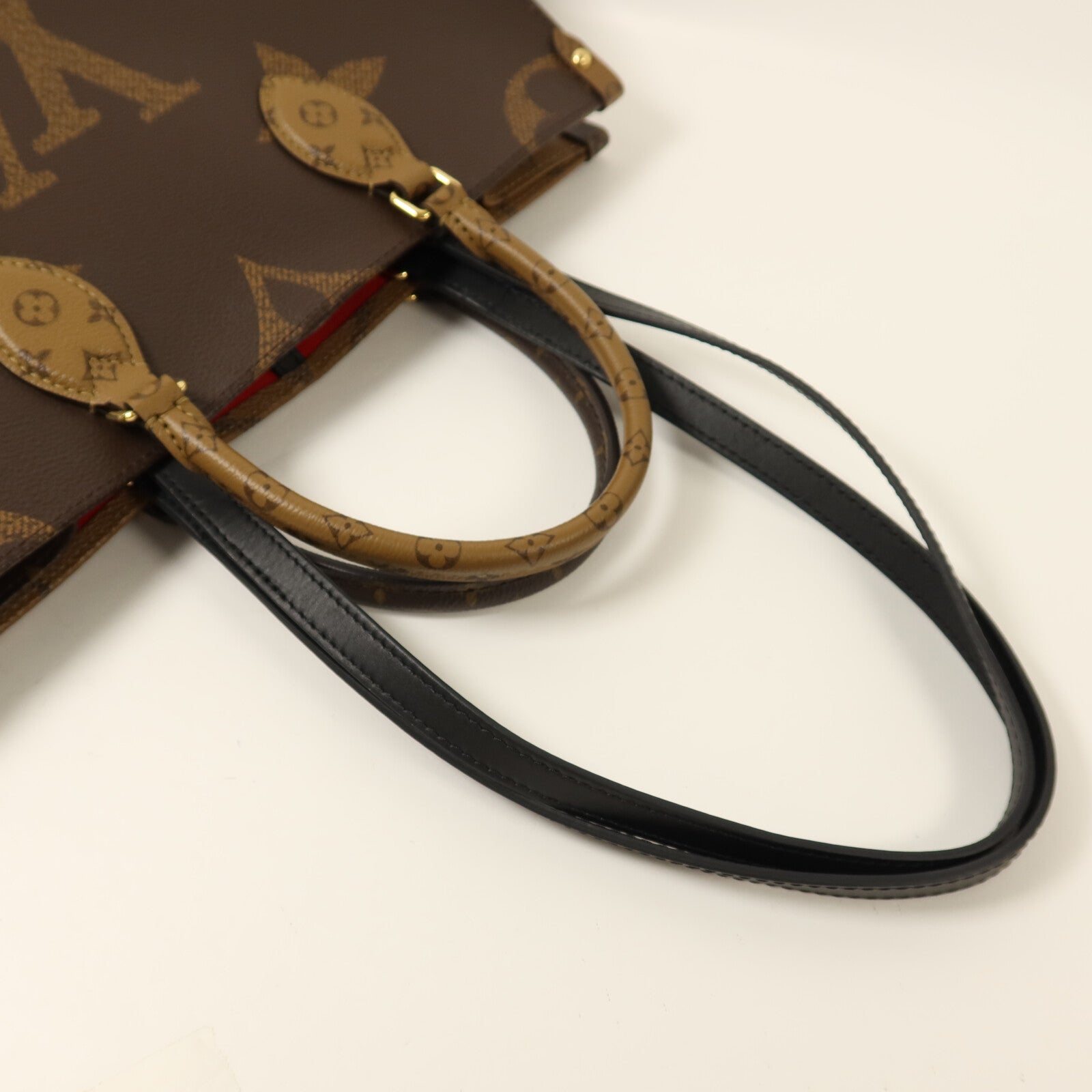 LOUIS VUITTON Monogram Giant/Monogram Reverse On The Go MM金扣手挽肩背兩用袋