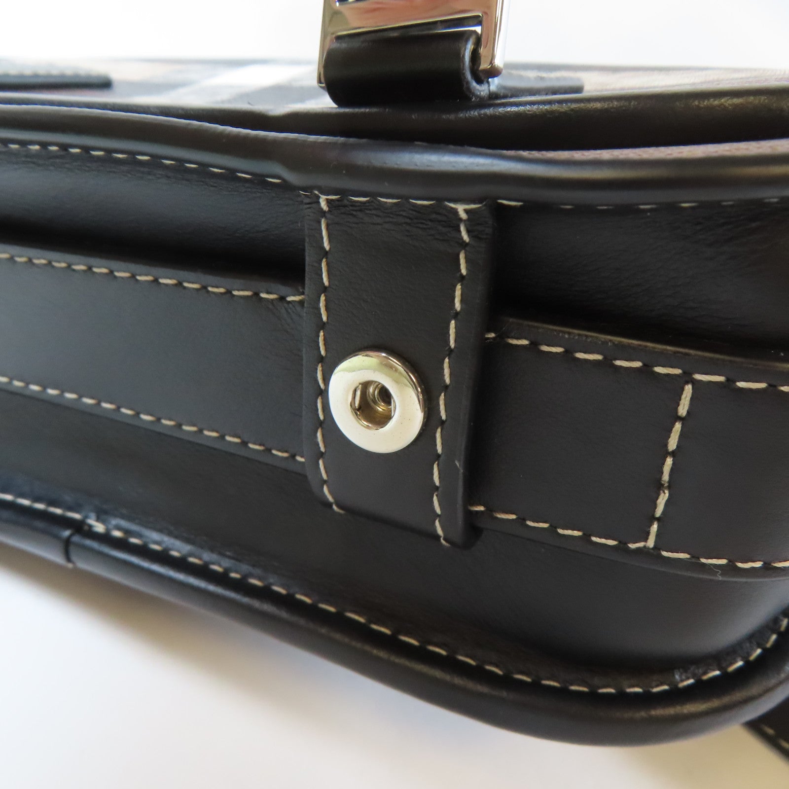BURBERRY 塗層帆布Shoulder Bag銀扣肩背袋啡色