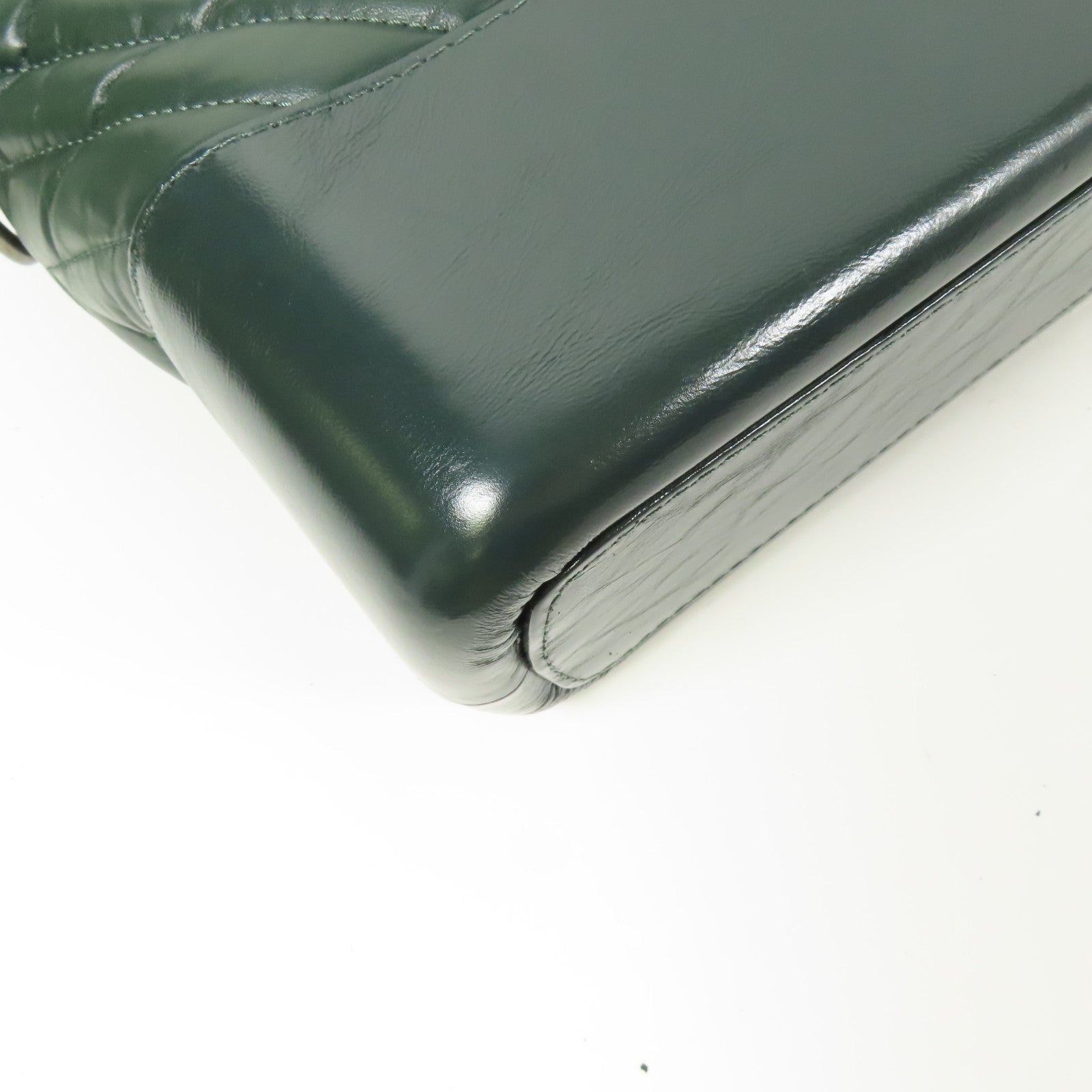 CHANEL 牛皮皮革Gabrielle Medium鏈帶肩背袋