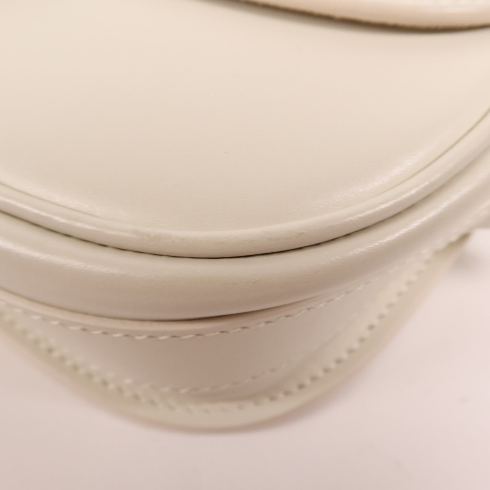 Dior 牛皮皮革Bobby East West金扣肩背袋