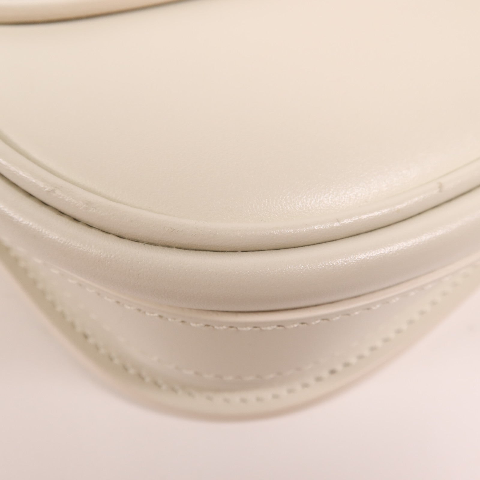 Dior 牛皮皮革Bobby East West金扣肩背袋