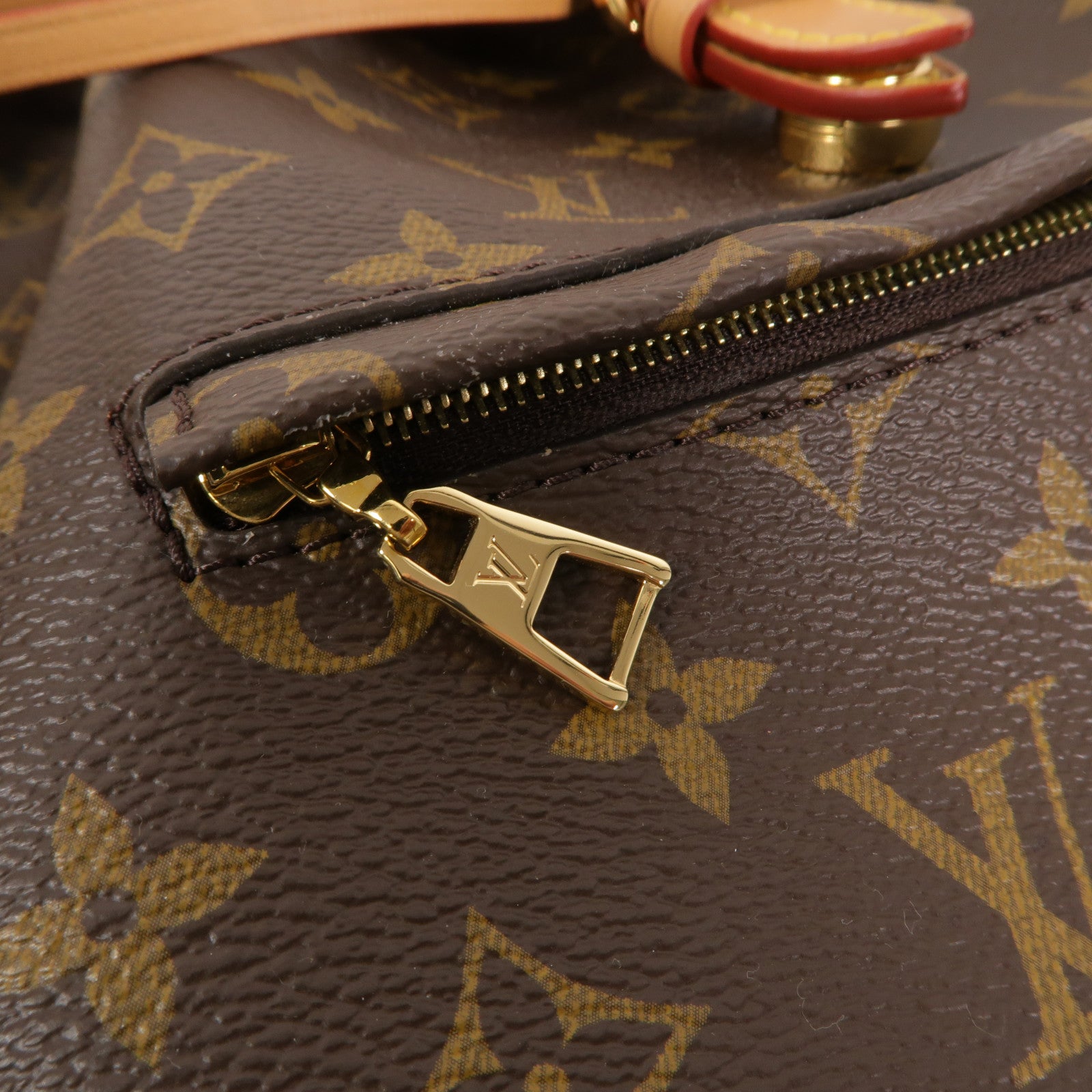 LOUIS VUITTON Monogram Montsouris背包