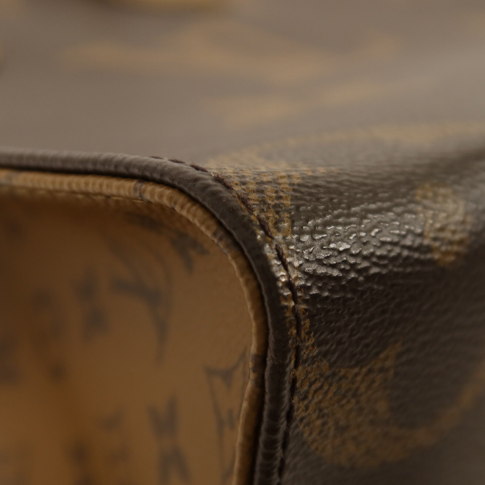 LOUIS VUITTON Monogram Giant/Monogram Reverse On The Go MM金扣手挽肩背兩用袋