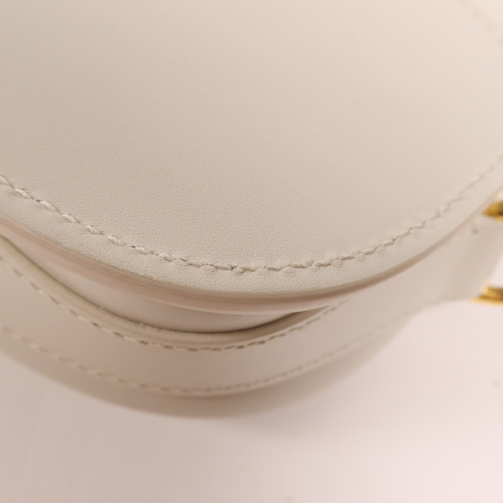 Dior 牛皮皮革Bobby East West金扣肩背袋