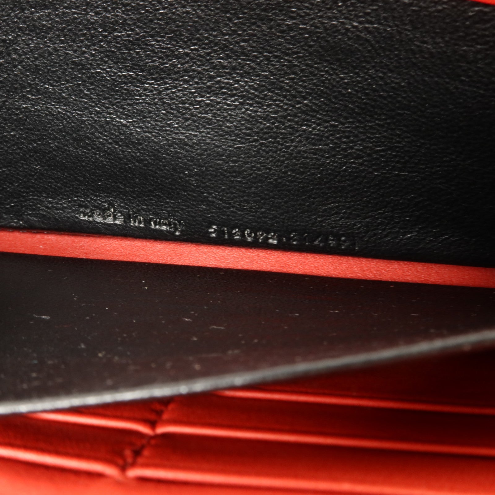 SAINT LAURENT 牛皮皮革Long Round Wallet長錢包