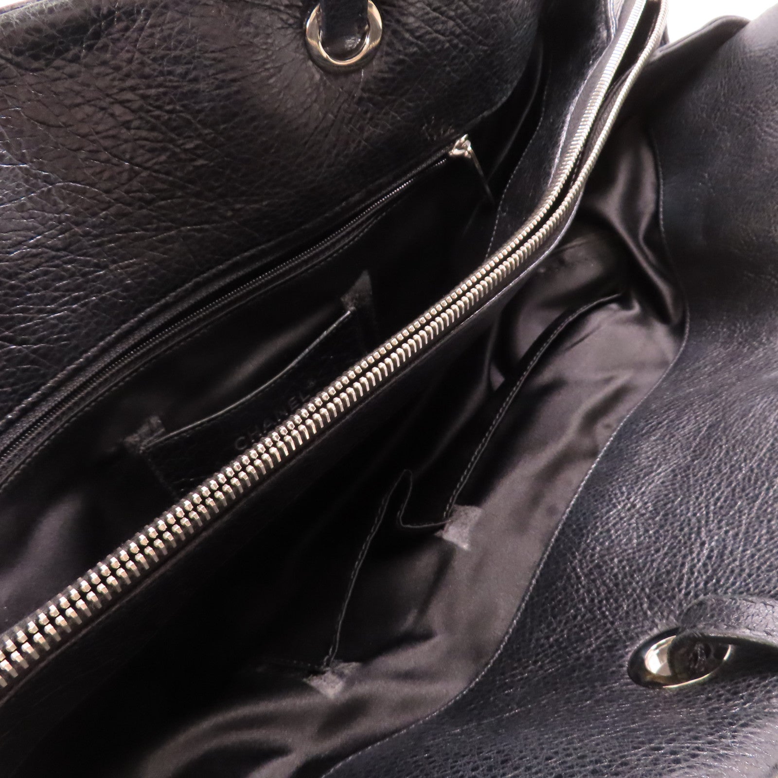 CHANEL 牛皮皮革Tote Bag銀扣手挽袋