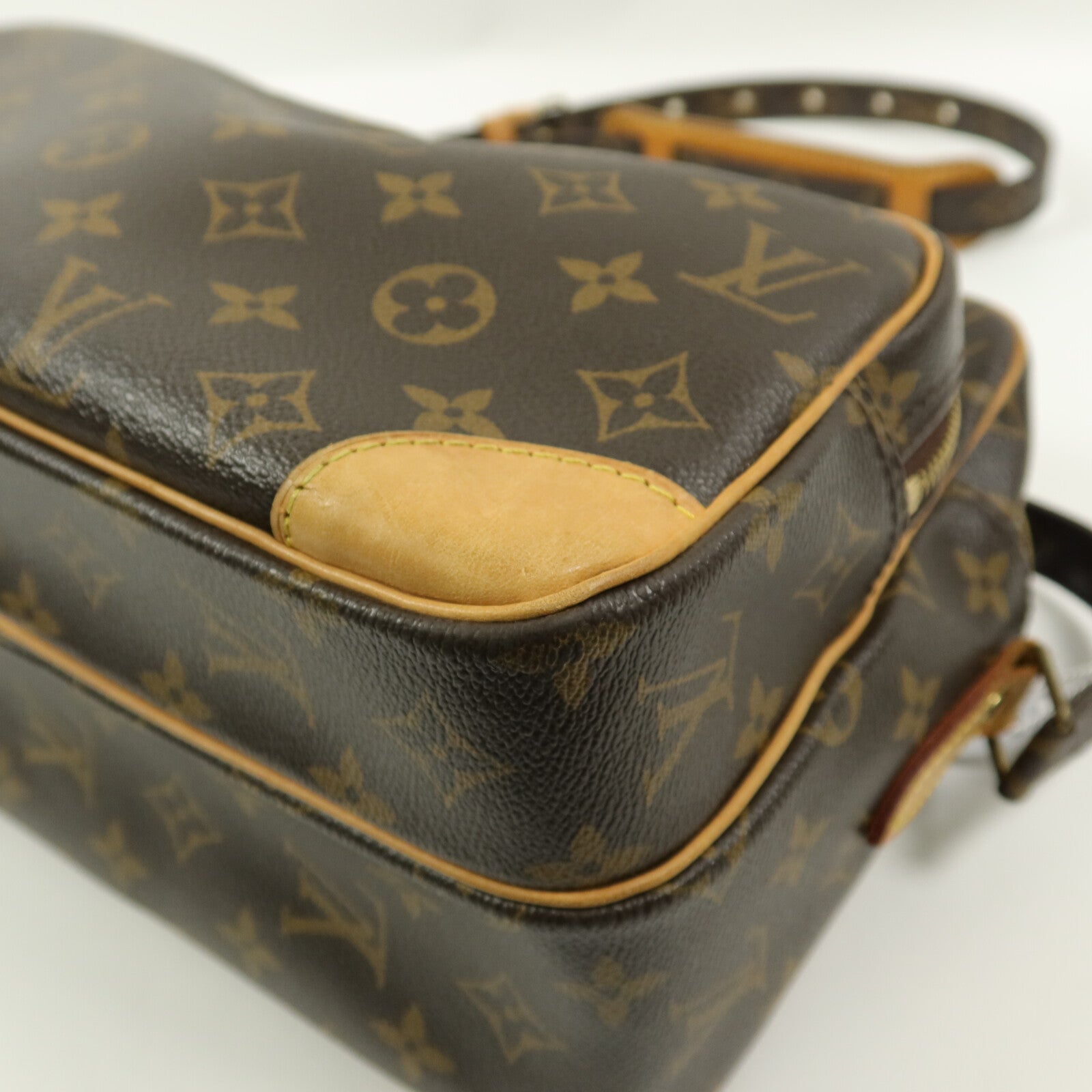 LOUIS VUITTON Monogram Nile肩背袋