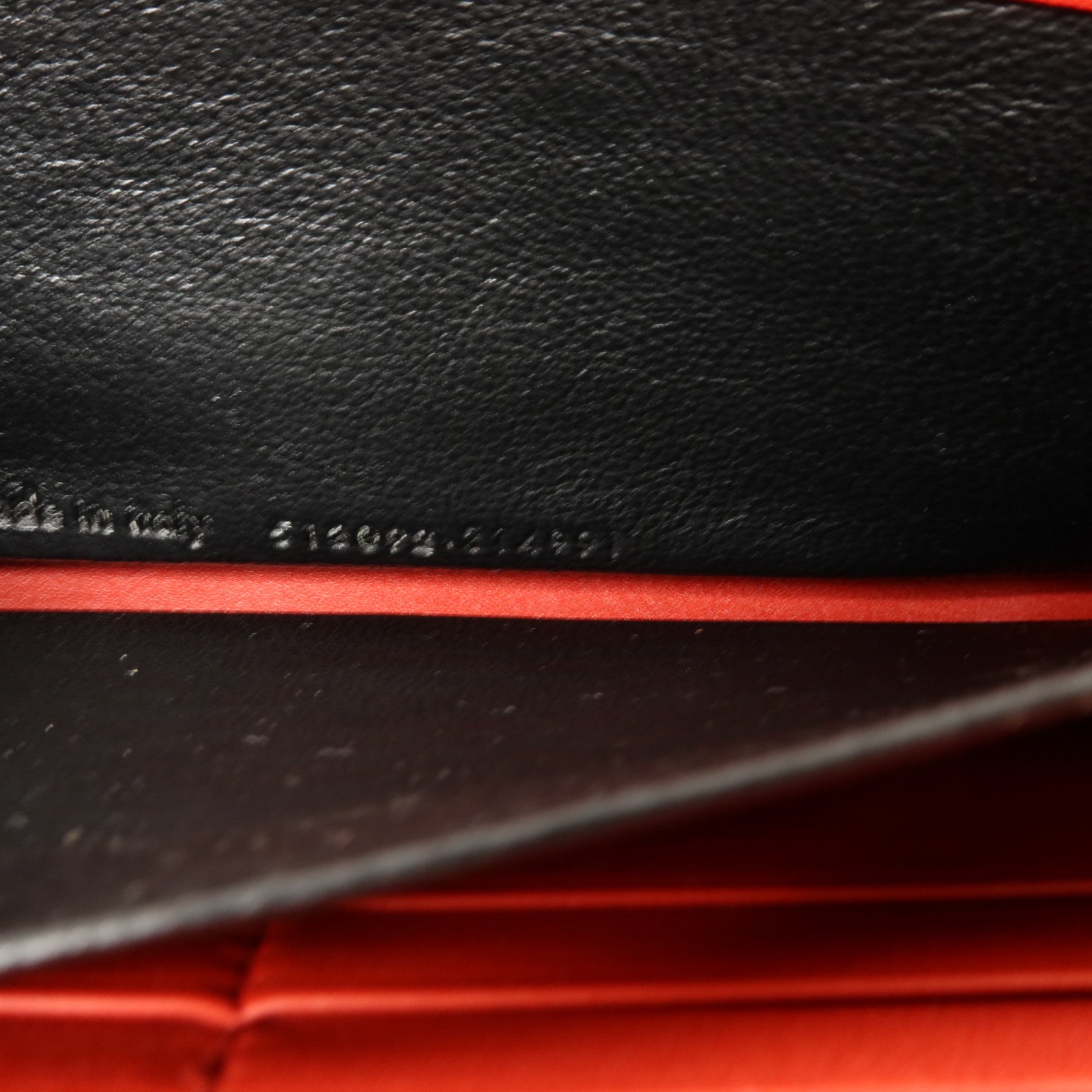 SAINT LAURENT 牛皮皮革Long Round Wallet長錢包