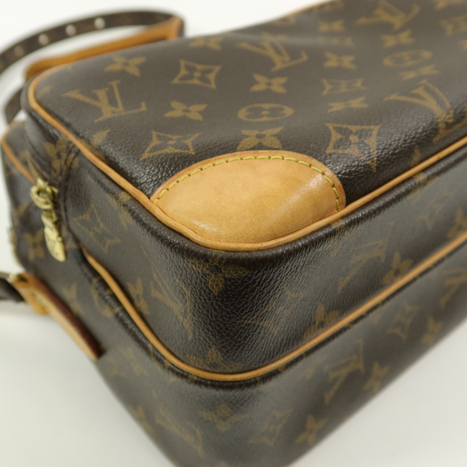 LOUIS VUITTON Monogram Nile肩背袋
