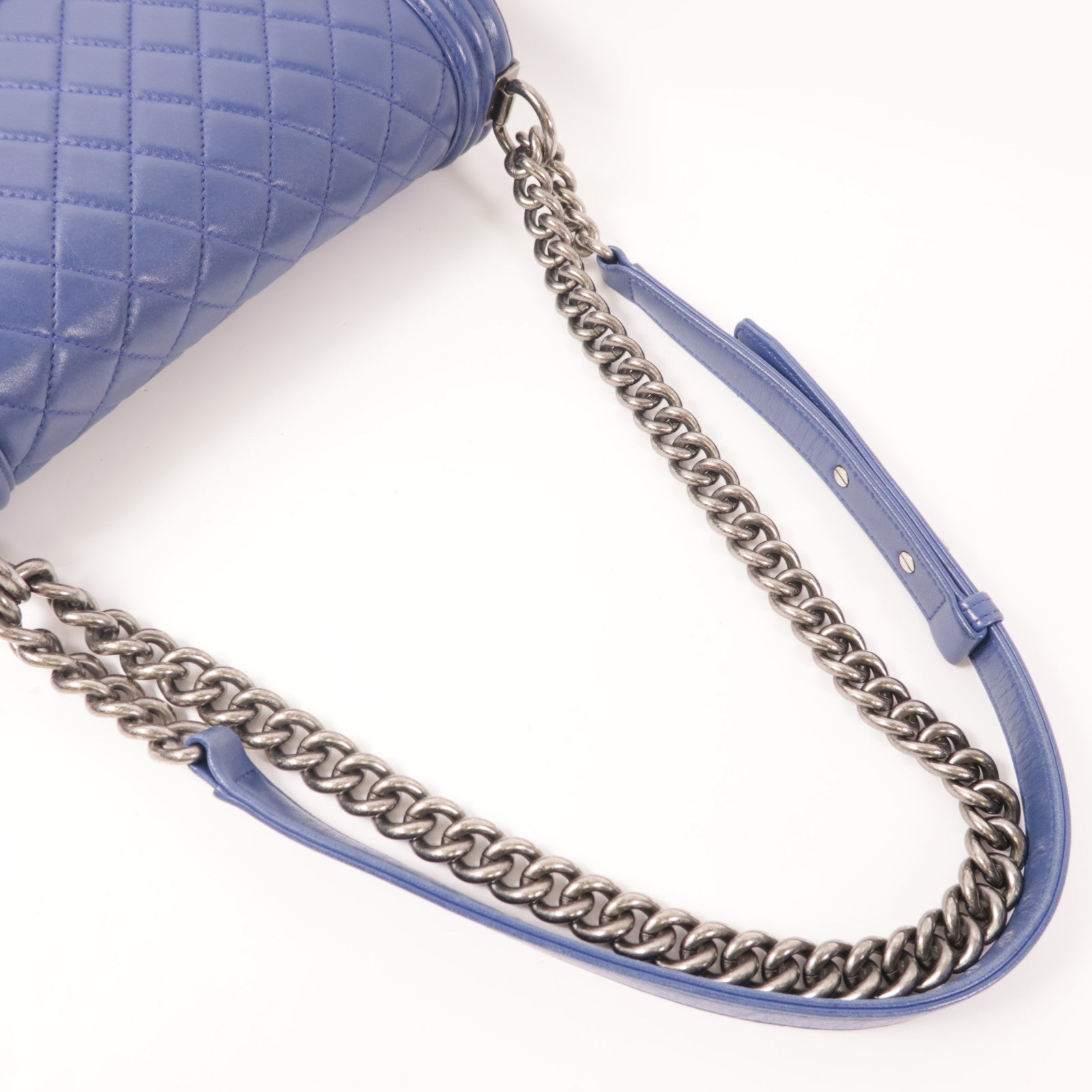 CHANEL (PRICE DOWN) CC Boy 25cm Shoulder Bag #23232297 Lambskin Leather Navy