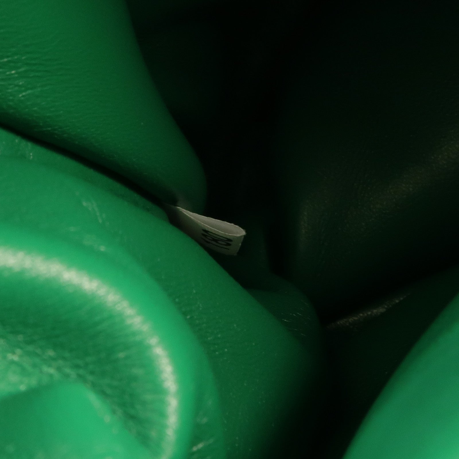 PRADA Nappa皮革Small Soft Padded Bag銀扣手挽肩背兩用袋